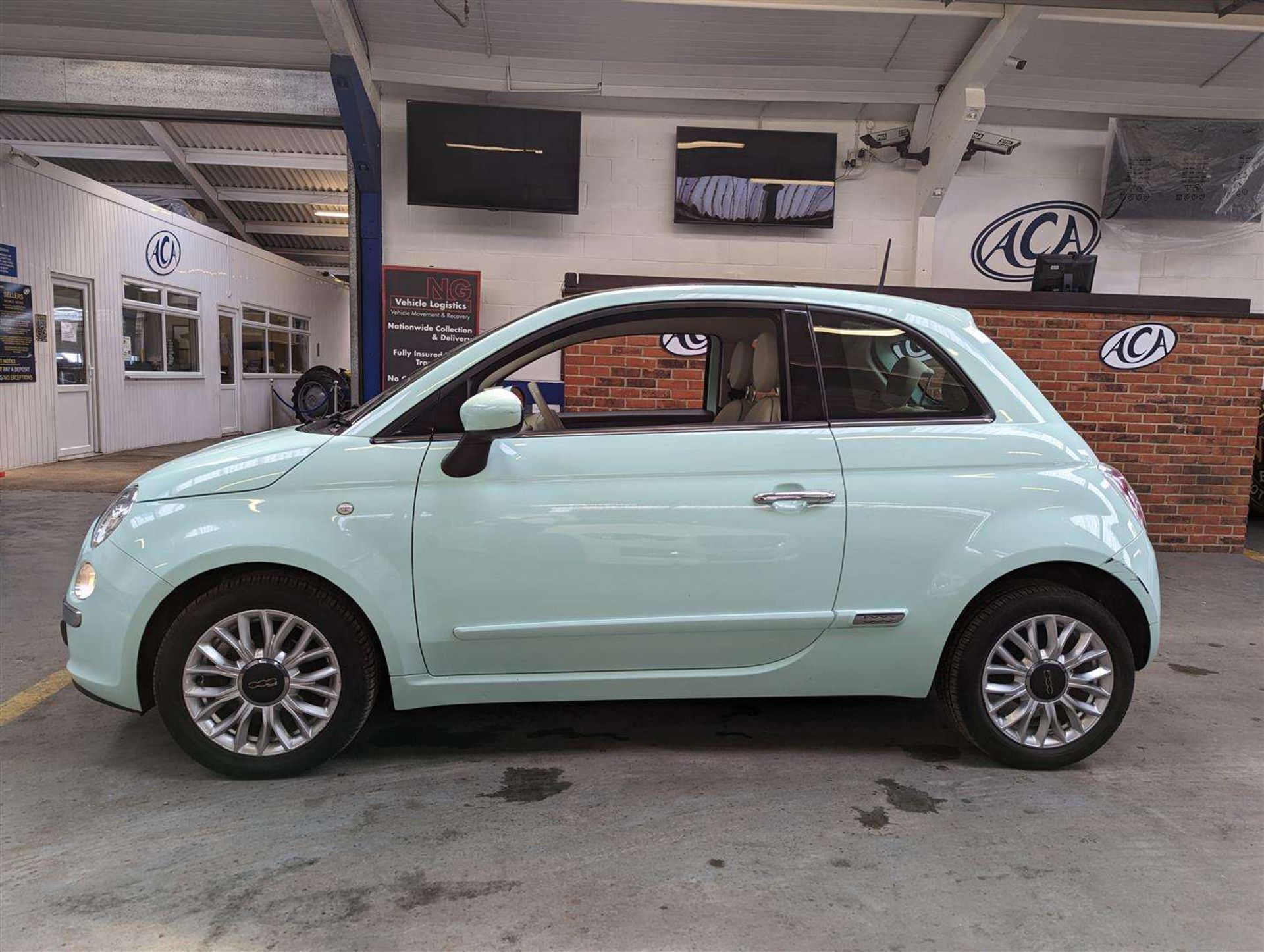 2014 FIAT 500 LOUNGE - Image 2 of 24