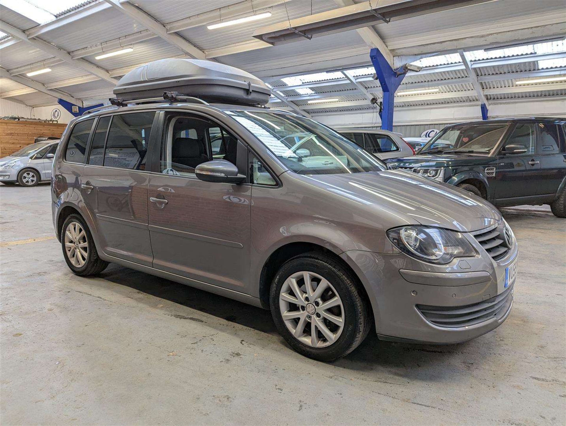 2009 VOLKSWAGEN TOURAN MATCH TDI - Image 11 of 30