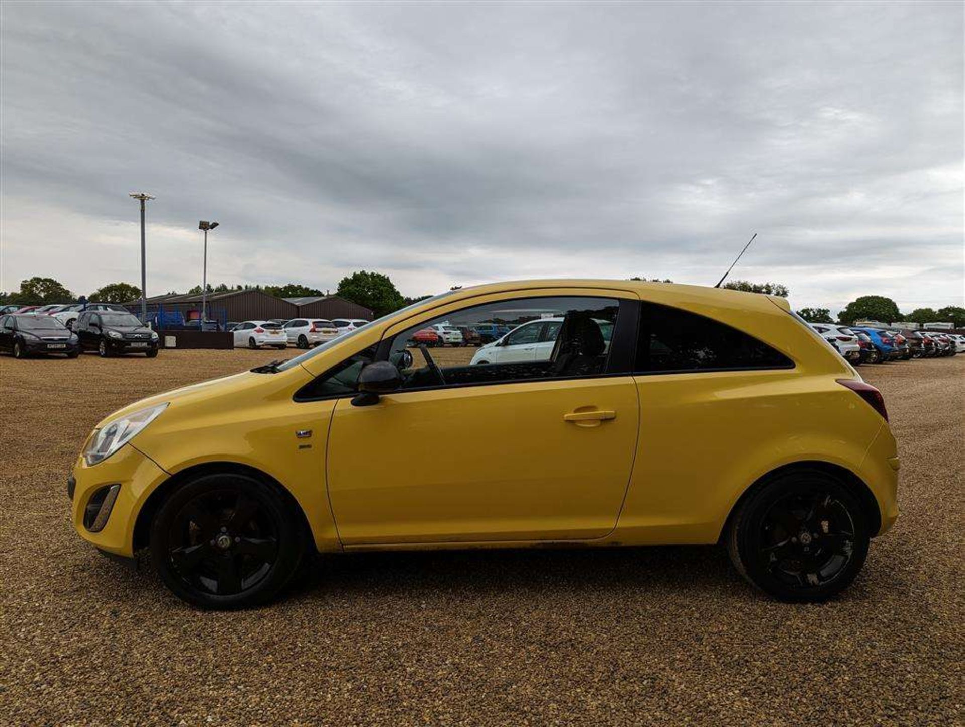 2011 VAUXHALL CORSA SXI - Image 2 of 22