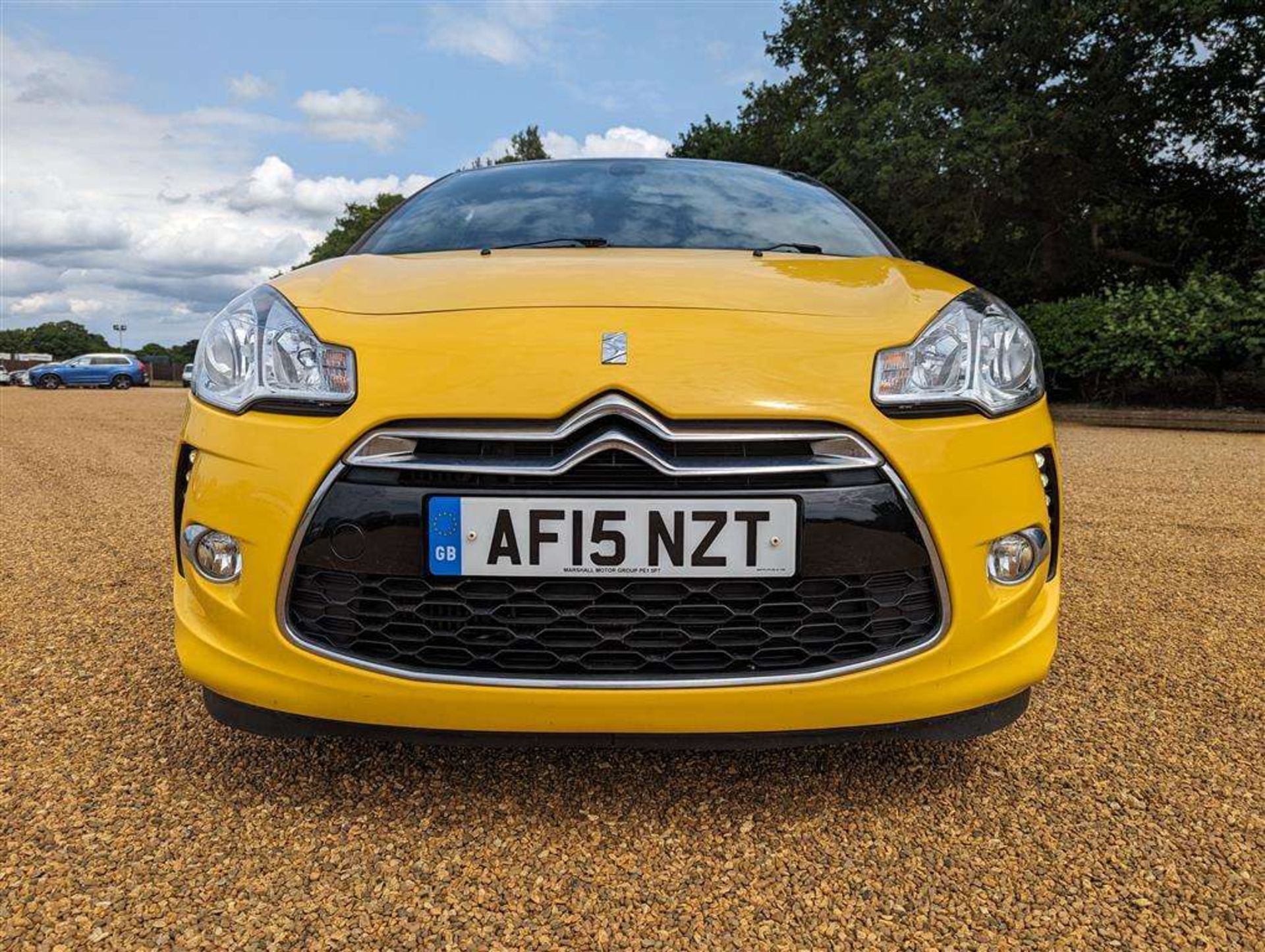 2015 CITROEN DS3 DSTYLE + E-HDI - Image 23 of 23