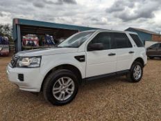 2013 LAND ROVER FREELANDER BLACK & WHITE