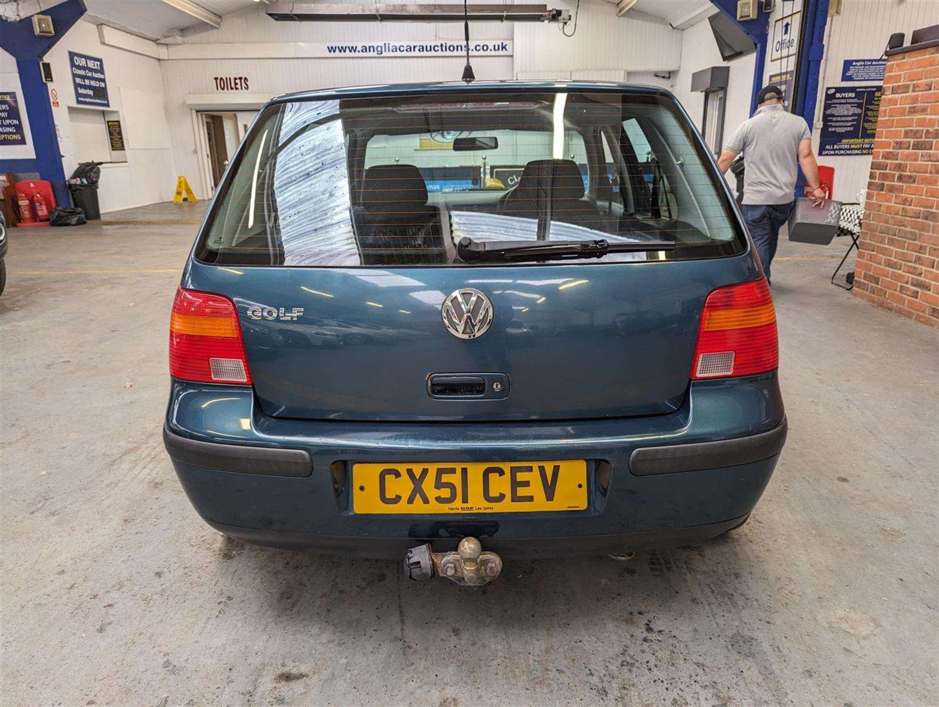 2002 VOLKSWAGEN GOLF TDI SE - Image 5 of 30