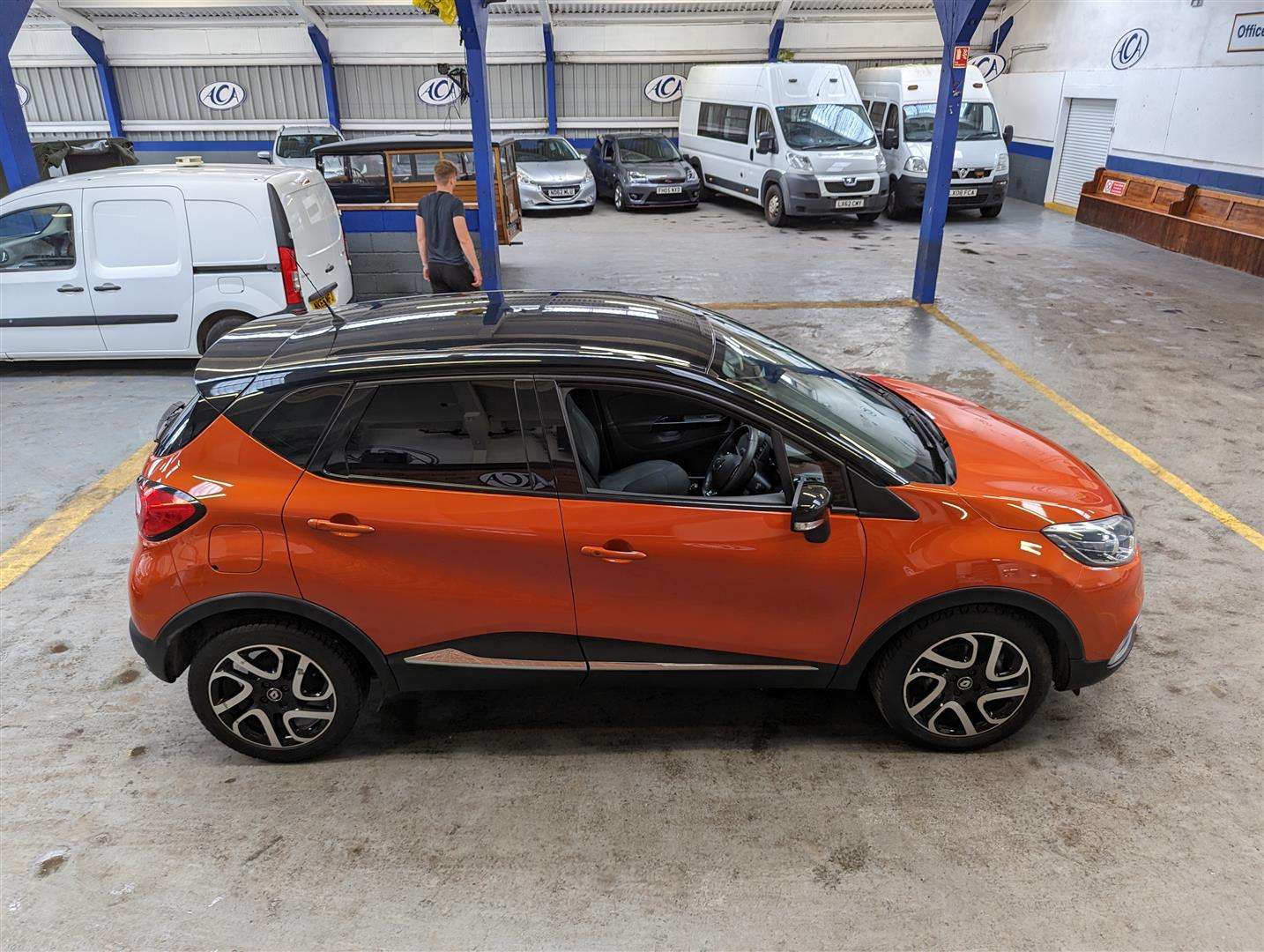 2016 RENAULT CAPTUR DYNAMIQUE S NAV DC - Image 11 of 23