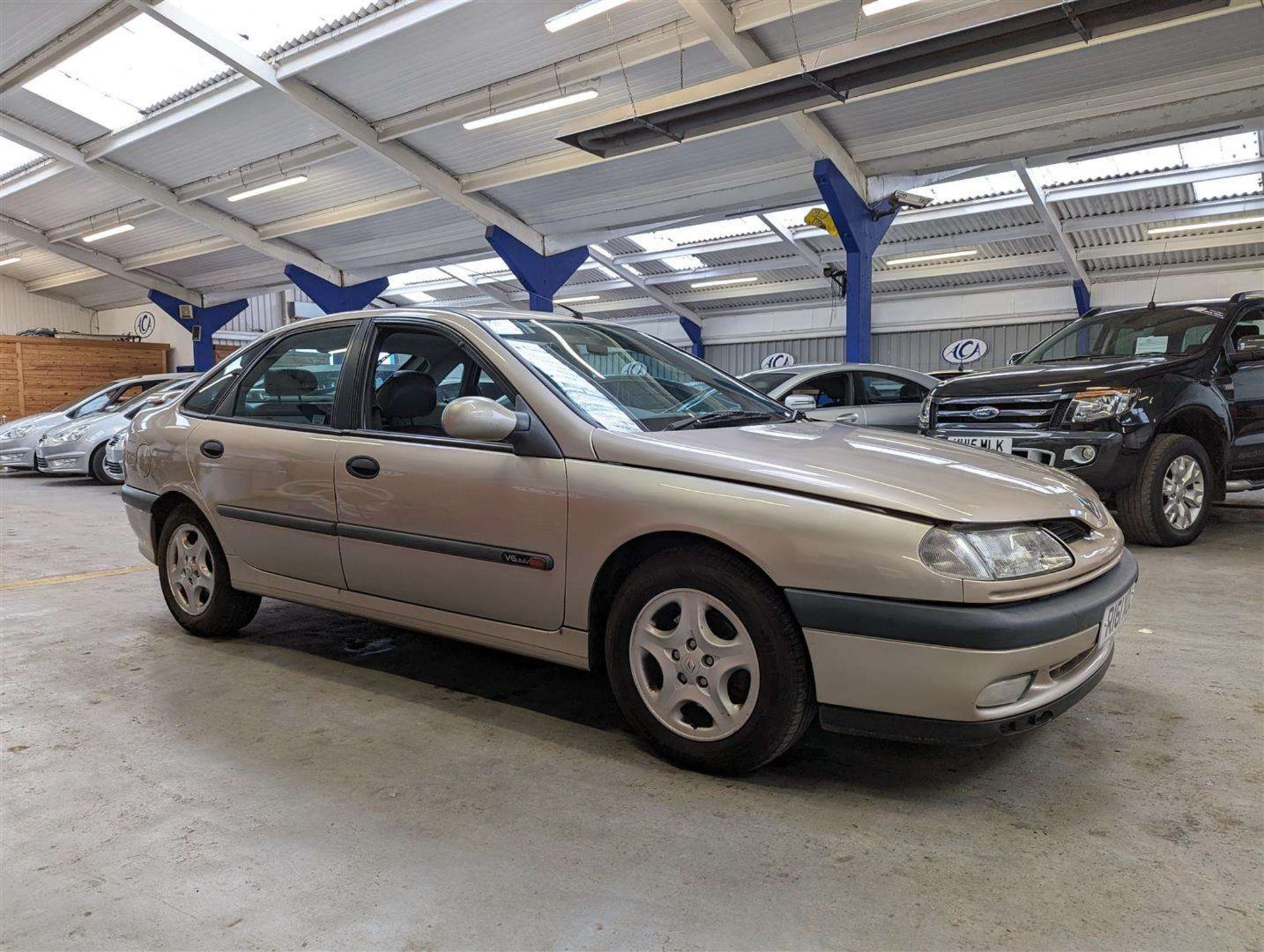 1998 RENAULT LAGUNA EXECUTIVE V6 AUTO - Image 10 of 26