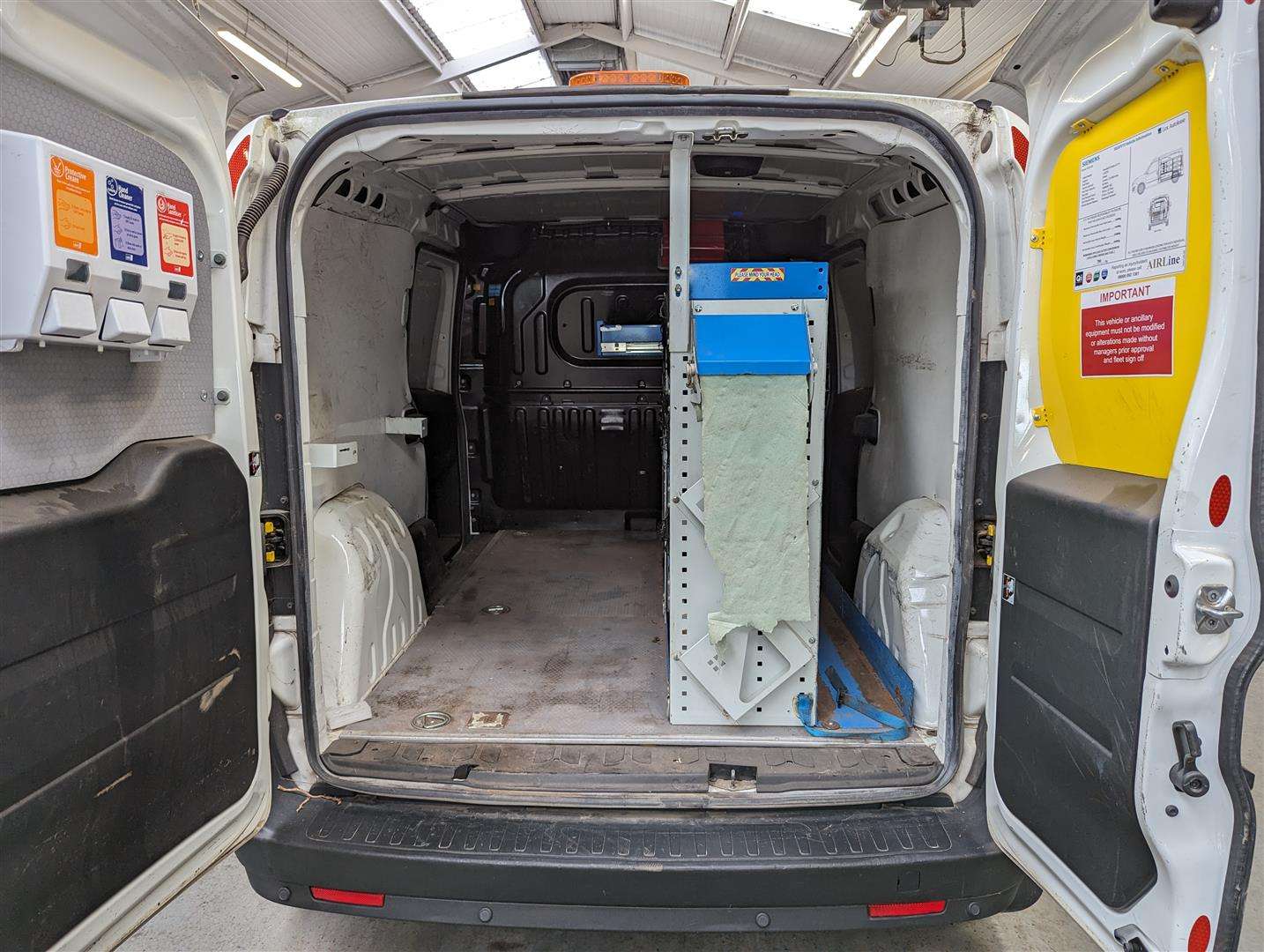 2016 VAUXHALL COMBO 2300 L2H1 CDTI S/S - Image 6 of 28