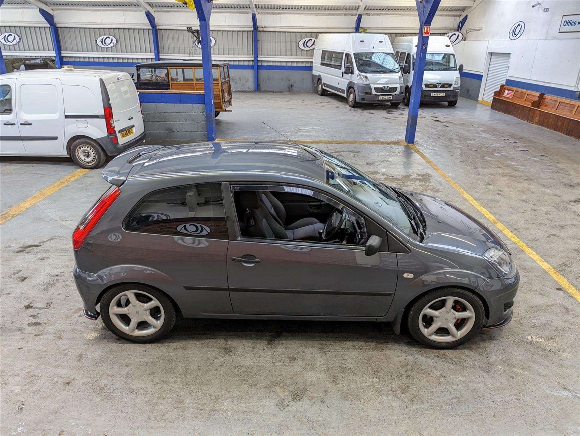 2005 FORD FIESTA ZETEC S - Image 12 of 29