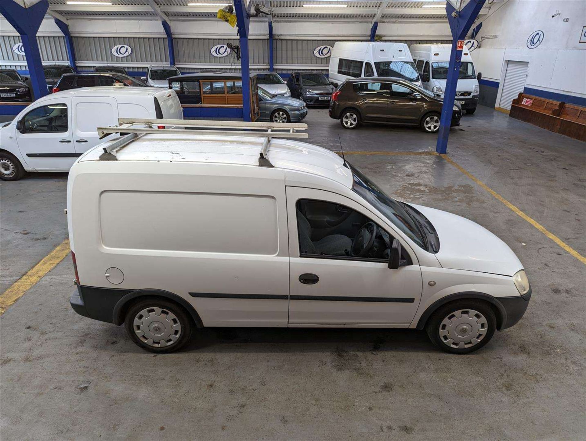 2005 VAUXHALL COMBO 2000 CDTI 16V - Image 14 of 26