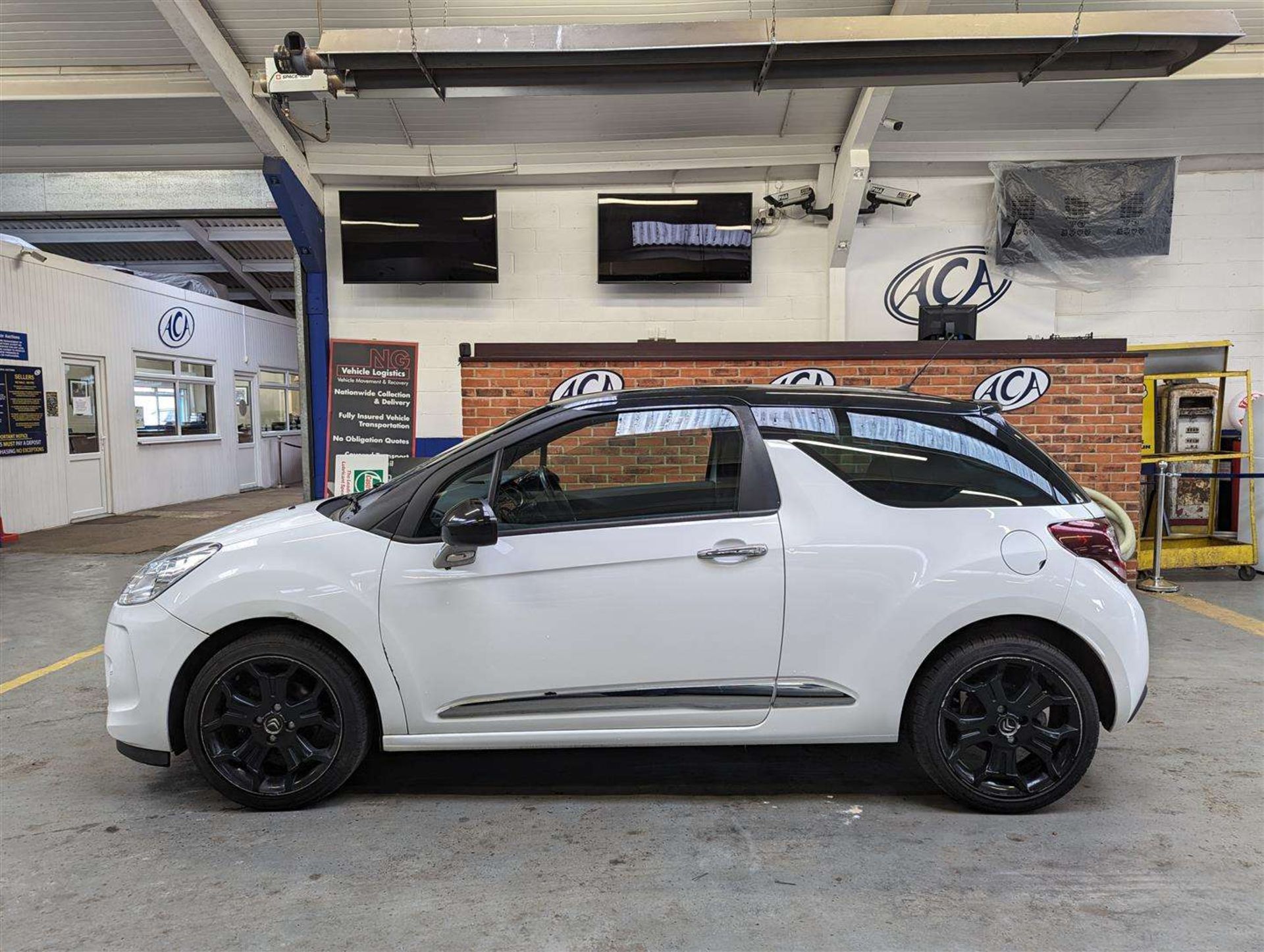 2014 CITROEN DS3 DSTYLE + E-HDI - Image 2 of 30