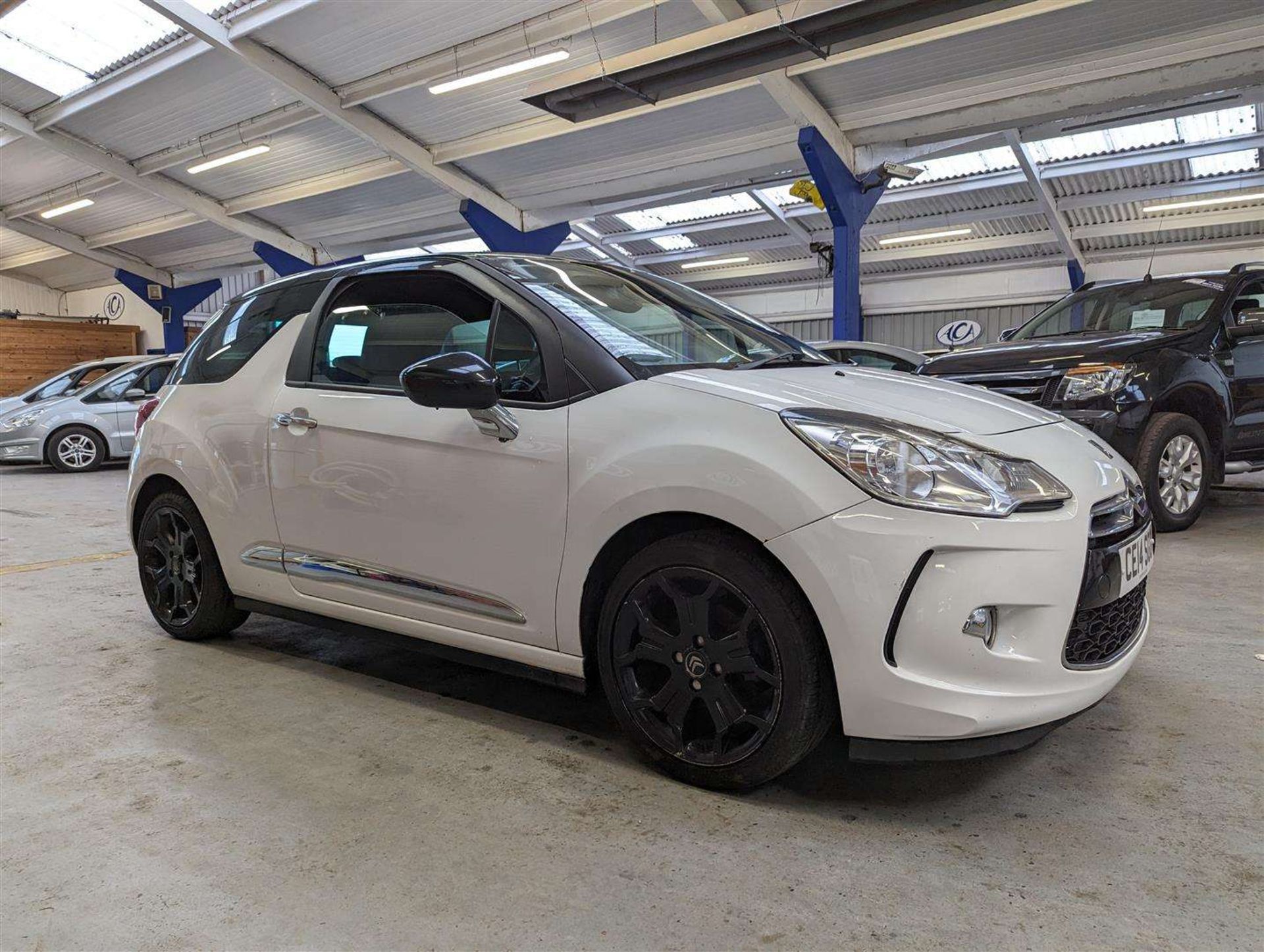 2014 CITROEN DS3 DSTYLE + E-HDI - Image 10 of 30