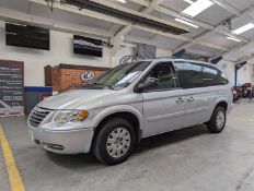 2005 CHRYSLER TOWN & COUNTRY 2WD LHD AUTO