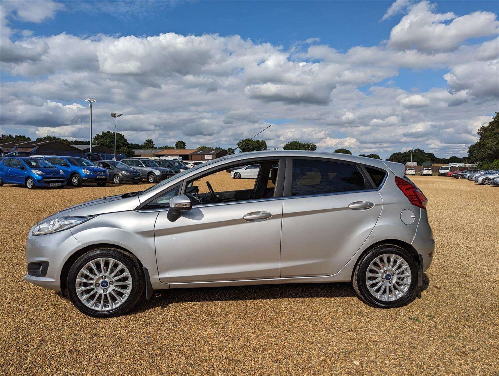 2013 FORD FIESTA TITANIUM - Image 2 of 22