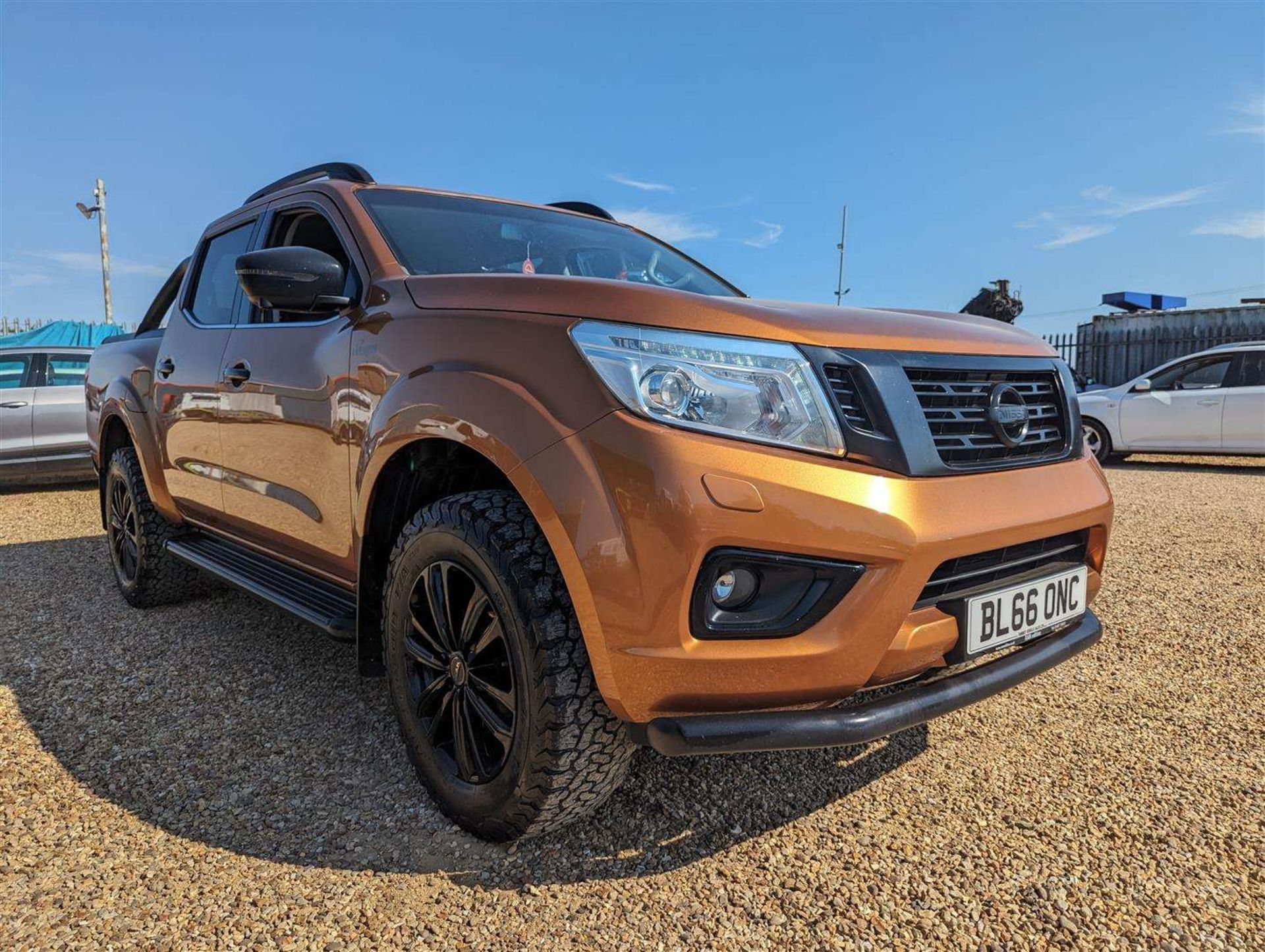 2016 NISSAN NAVARA TEKNA DCI AUTO - Image 24 of 25