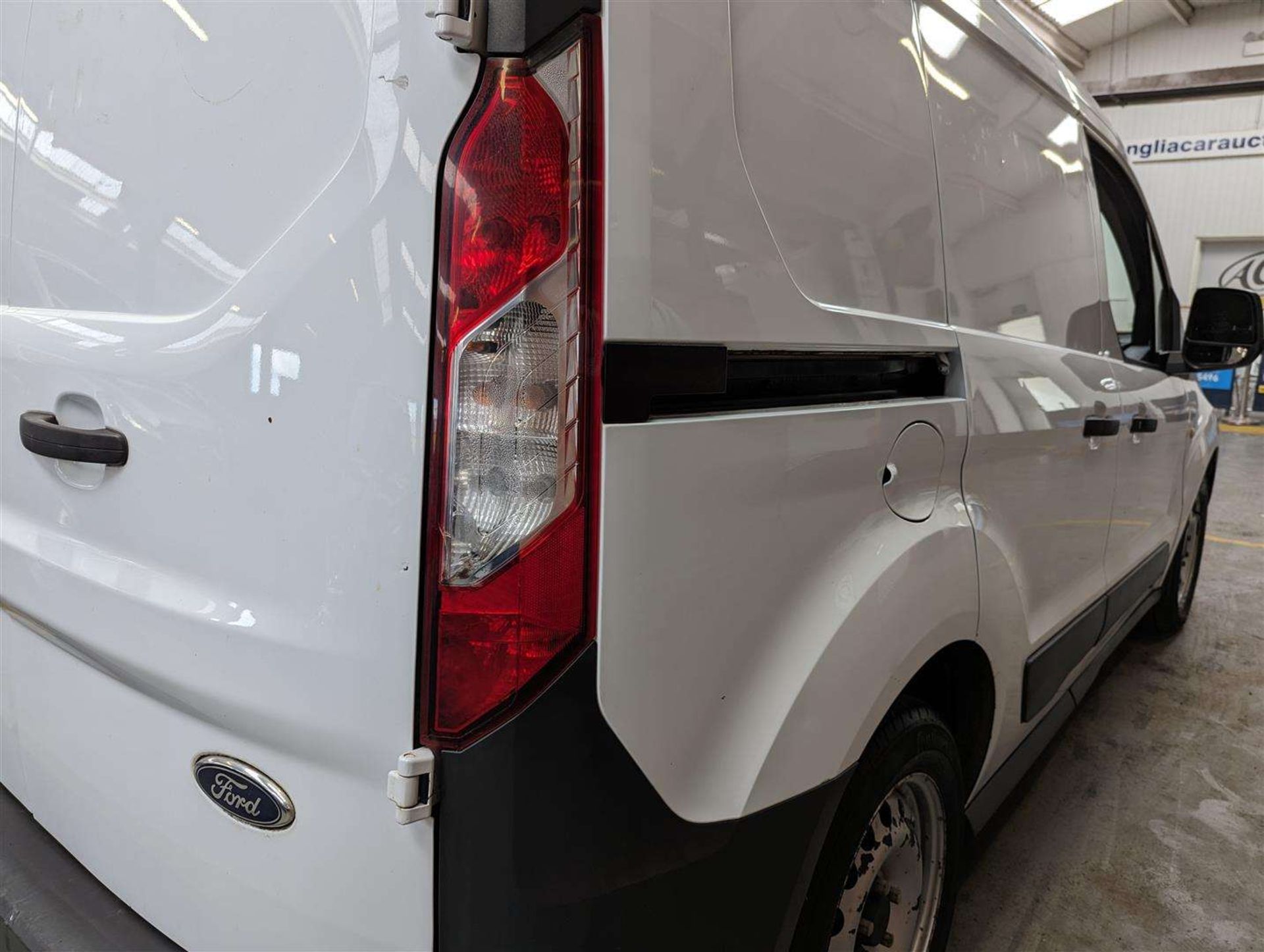 2014 FORD TRANSIT CONNECT 200 - Image 17 of 26