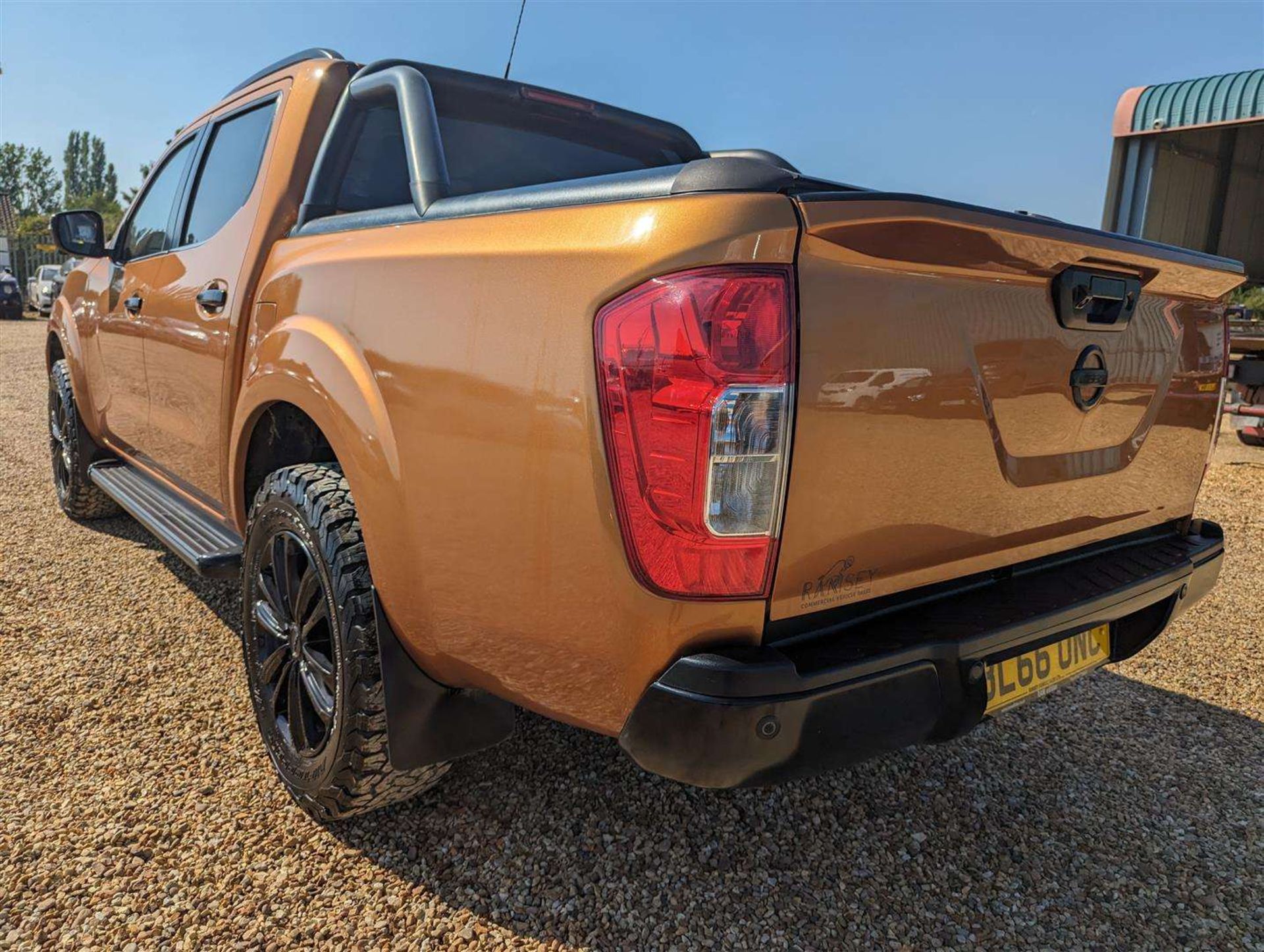 2016 NISSAN NAVARA TEKNA DCI AUTO - Image 5 of 25