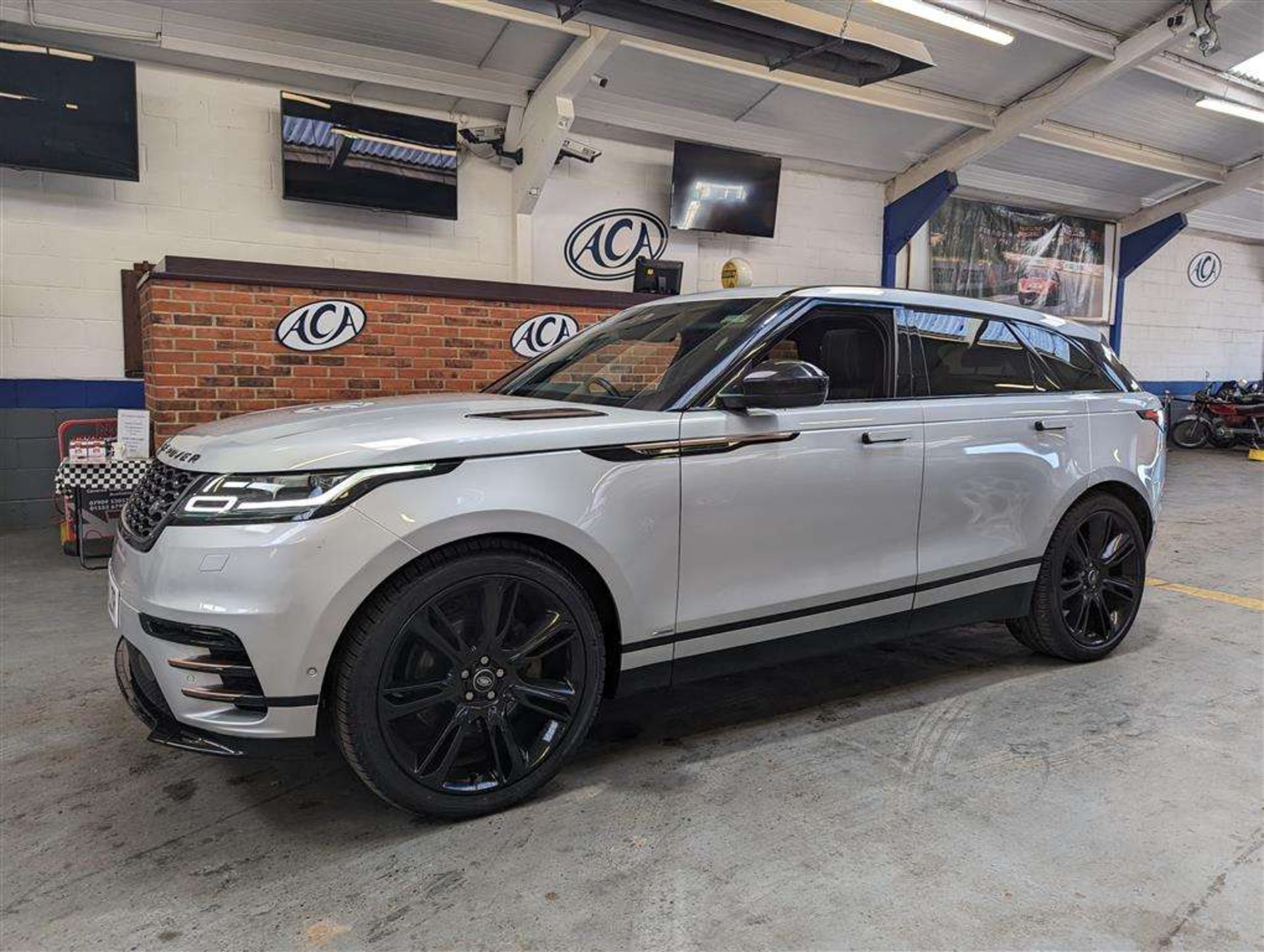 2018 LAND ROVER RANGE ROVER VELAR R-DYN HSE D