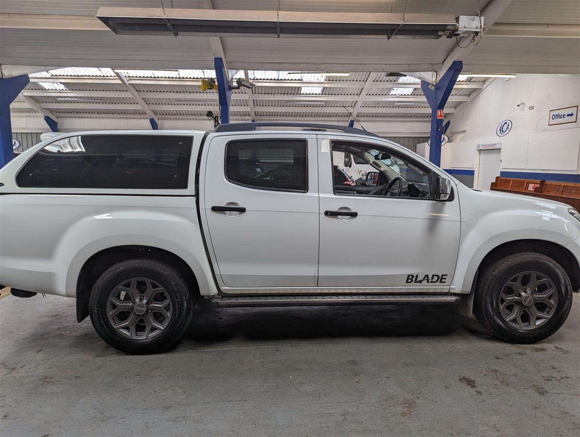 2014 ISUZU D-MAX BLADE D/C TWIN T TD - Image 6 of 26