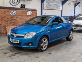 2007 VAUXHALL TIGRA EXCLUSIV