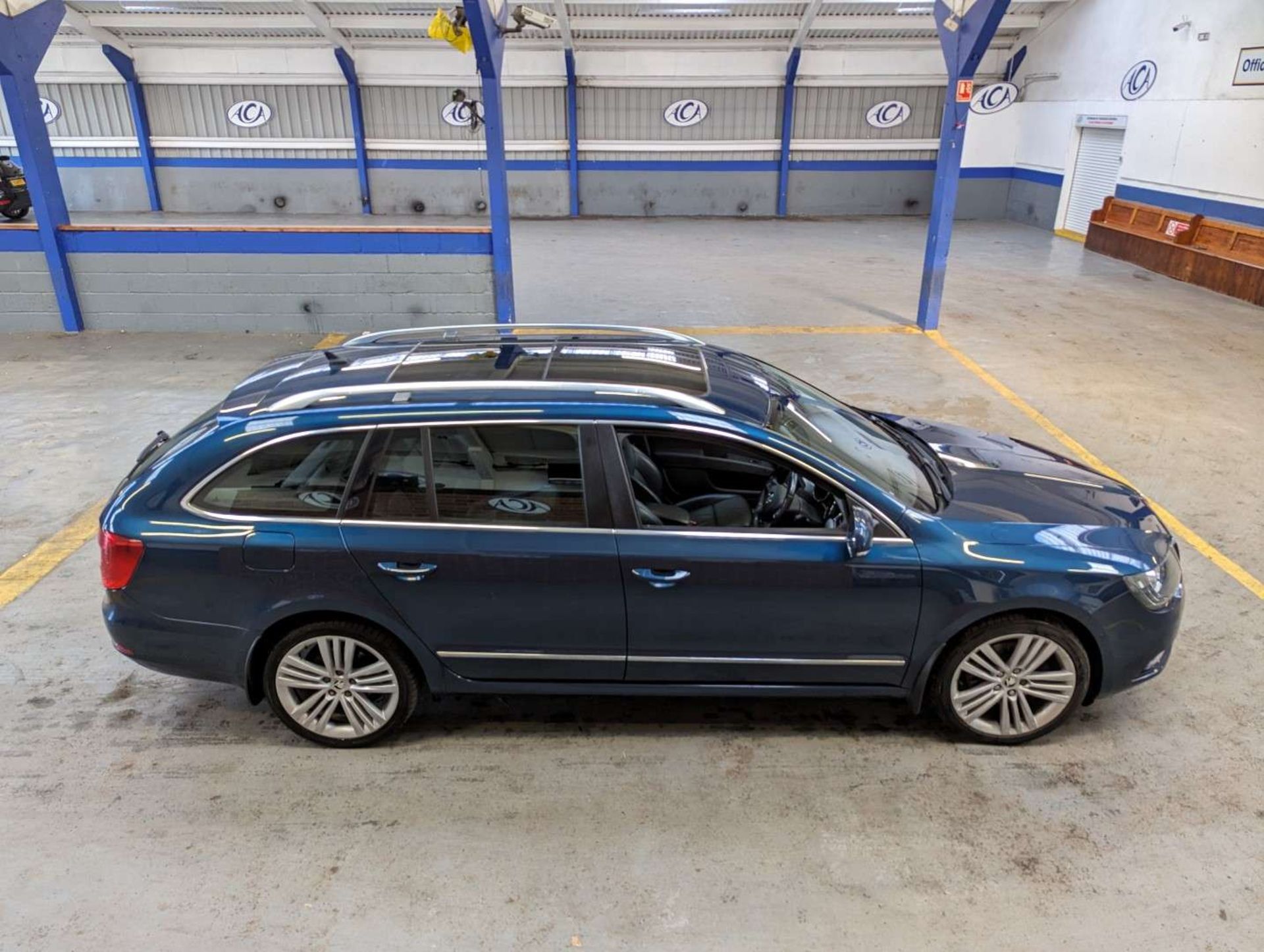 2013 SKODA SUPERB ELEGANCE TSI S-A - Image 11 of 26