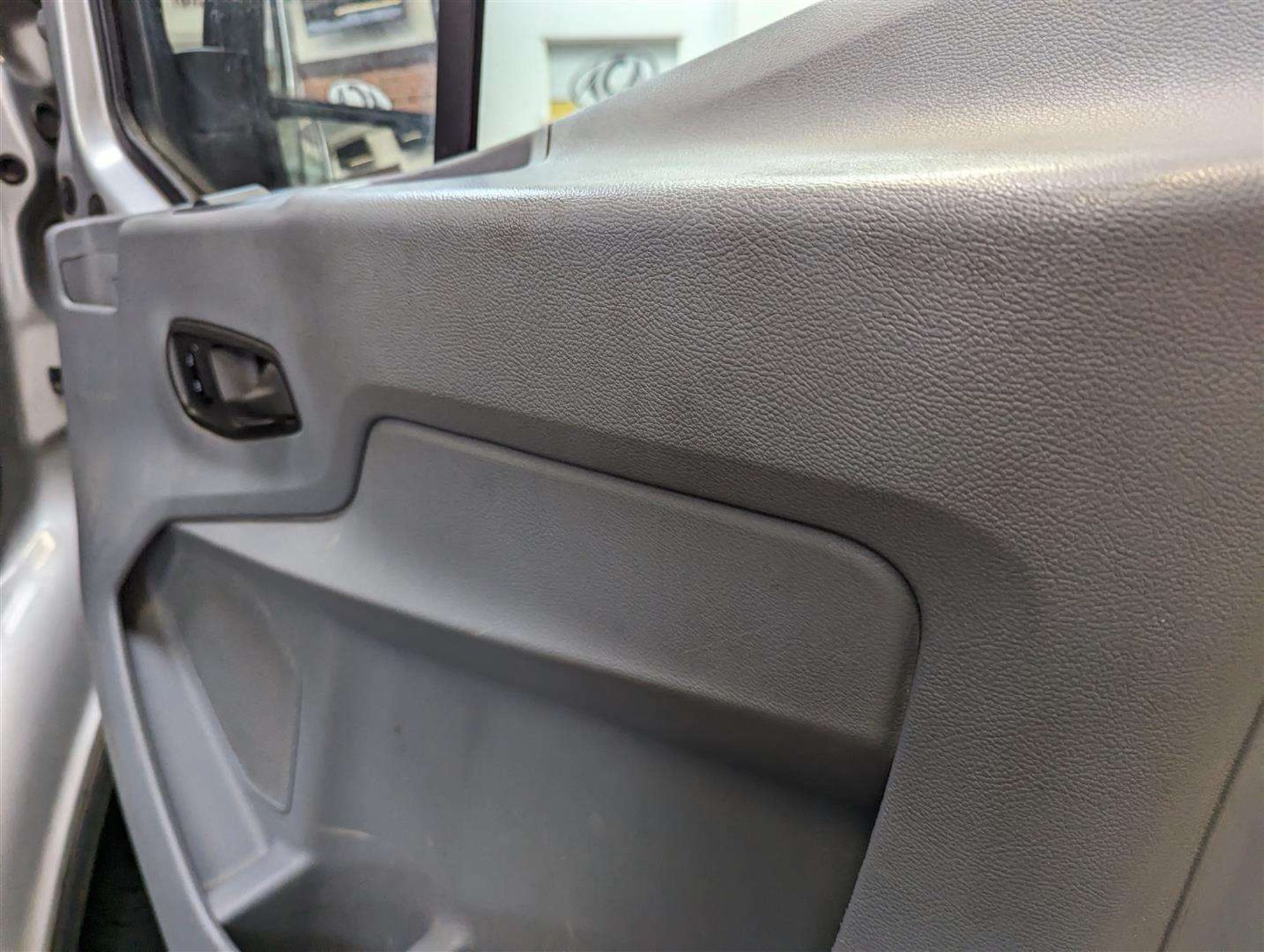 2018 FORD TRANSIT 350 - Image 16 of 29