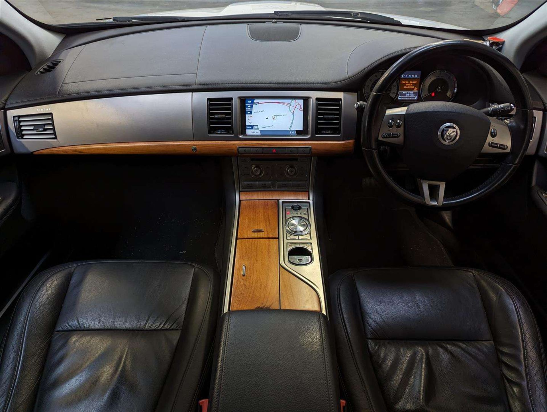 2010 JAGUAR XF LUXURY V6 AUTO - Image 17 of 24