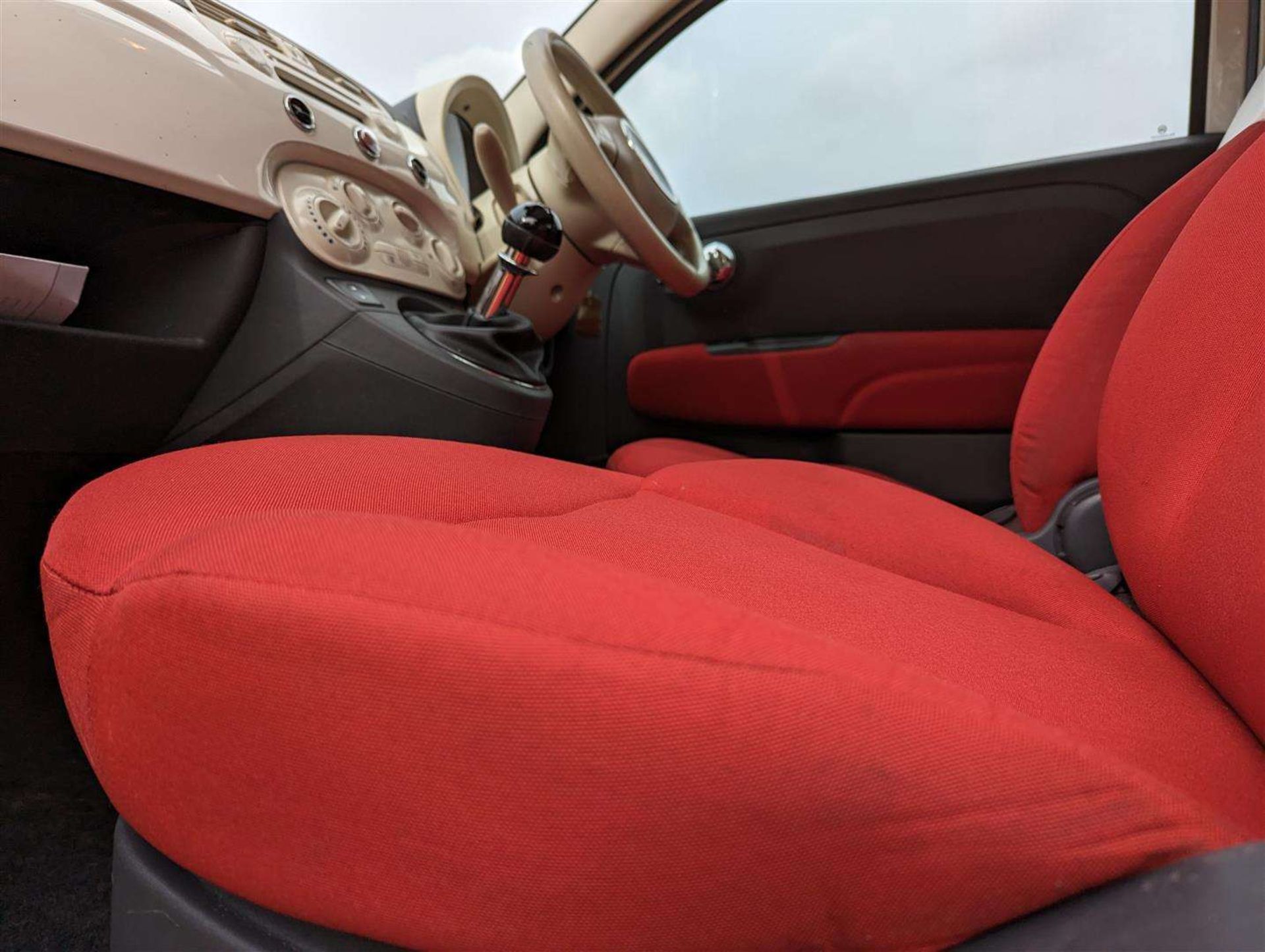 2014 FIAT 500 LOUNGE - Image 20 of 26