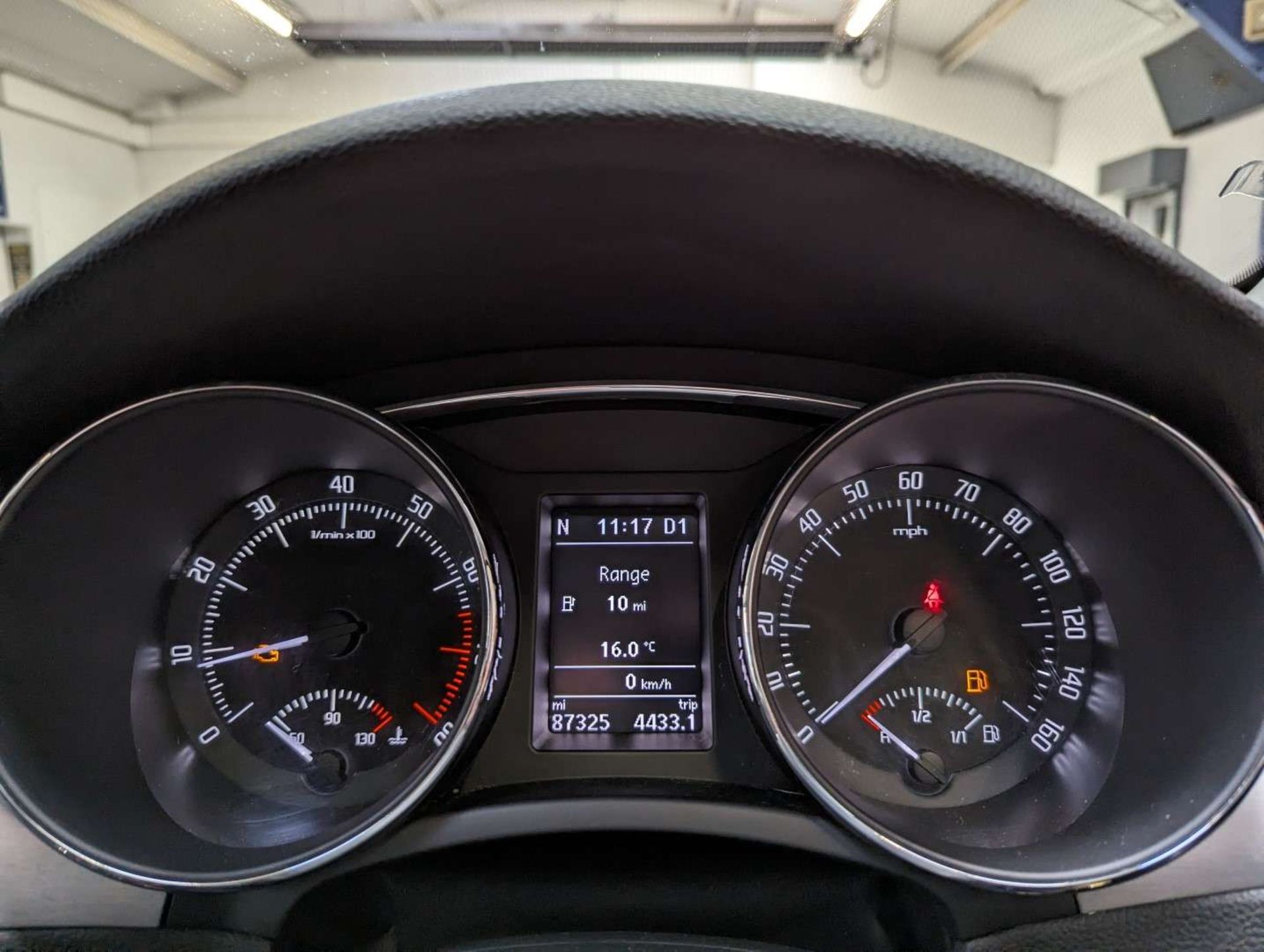 2013 SKODA SUPERB ELEGANCE TSI S-A - Image 25 of 26