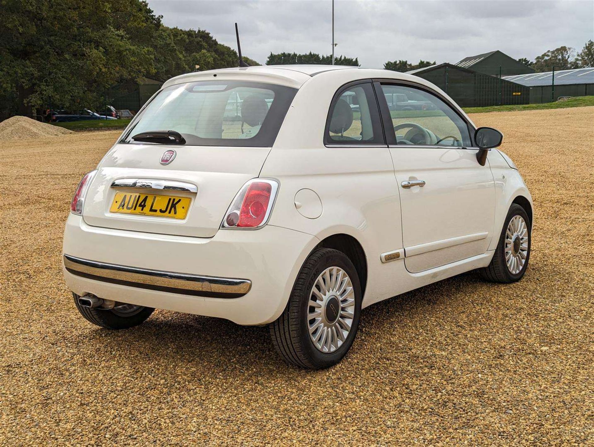 2014 FIAT 500 LOUNGE - Image 8 of 26