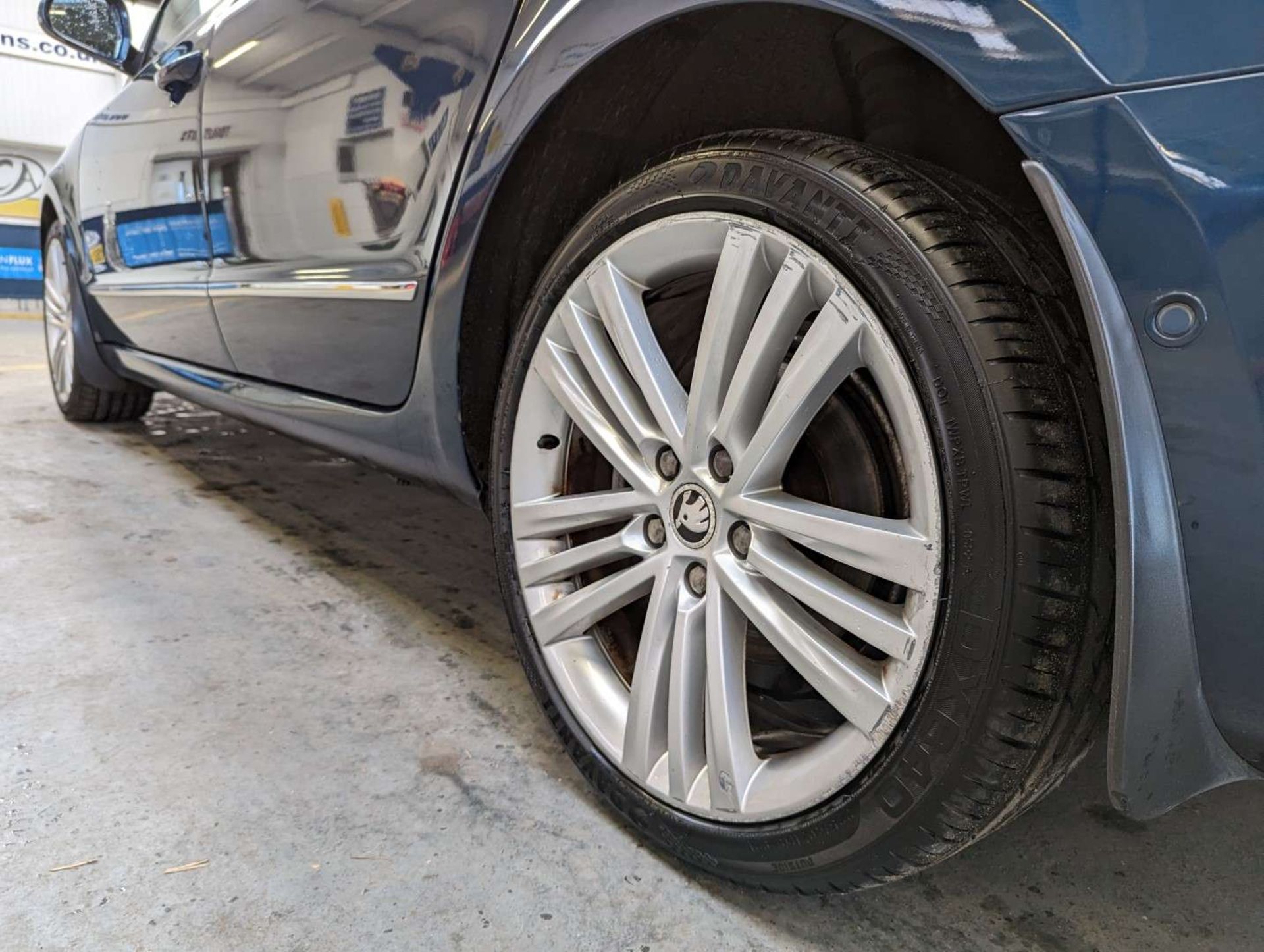 2013 SKODA SUPERB ELEGANCE TSI S-A - Image 4 of 26