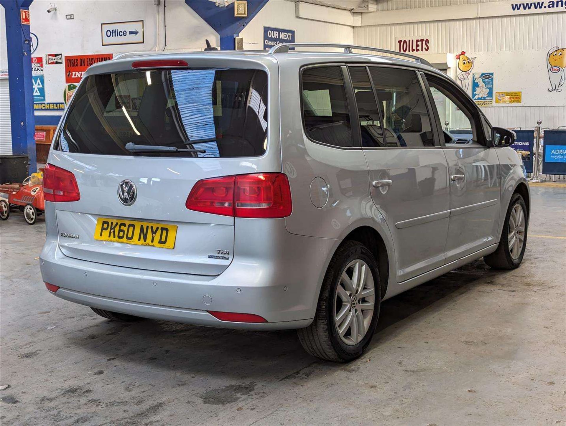 2010 VOLKSWAGEN TOURAN SE BLUE TECH TDI - Image 8 of 30