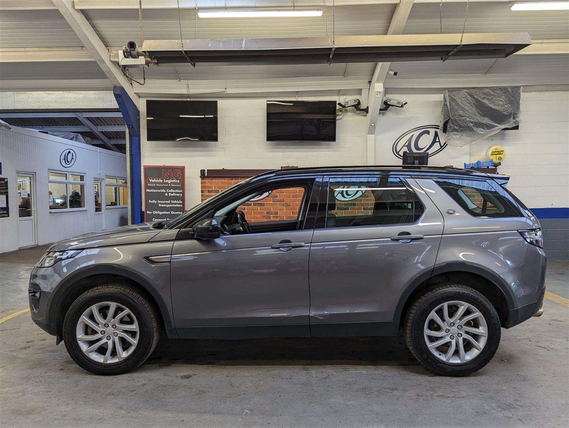 2017 LAND ROVER DISCOVERY SPORT SE TECH T - Image 2 of 30