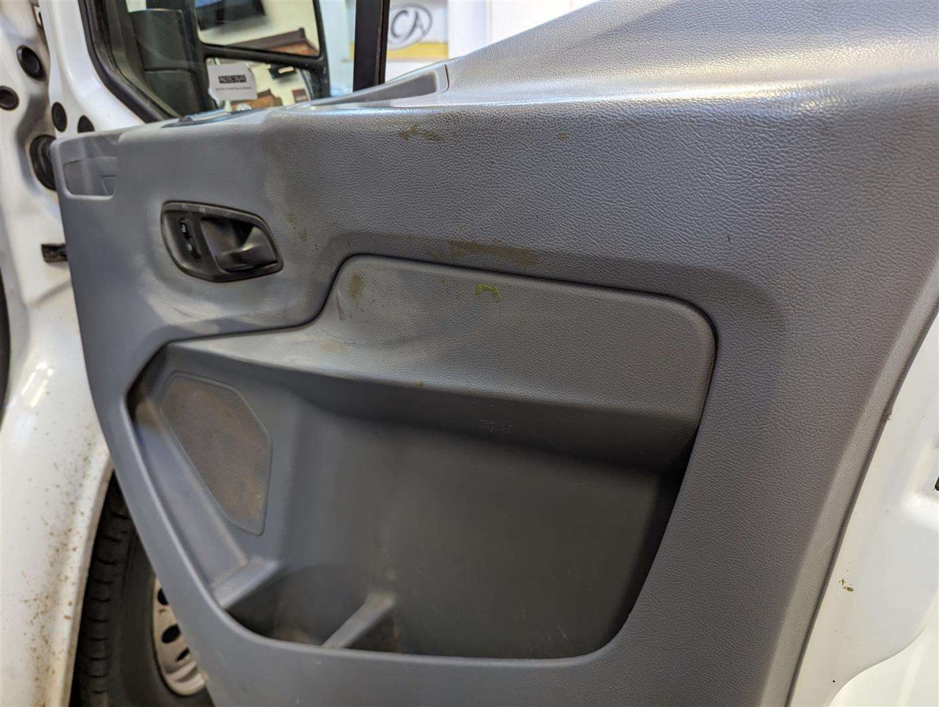 2016 FORD TRANSIT 350 - Image 16 of 30