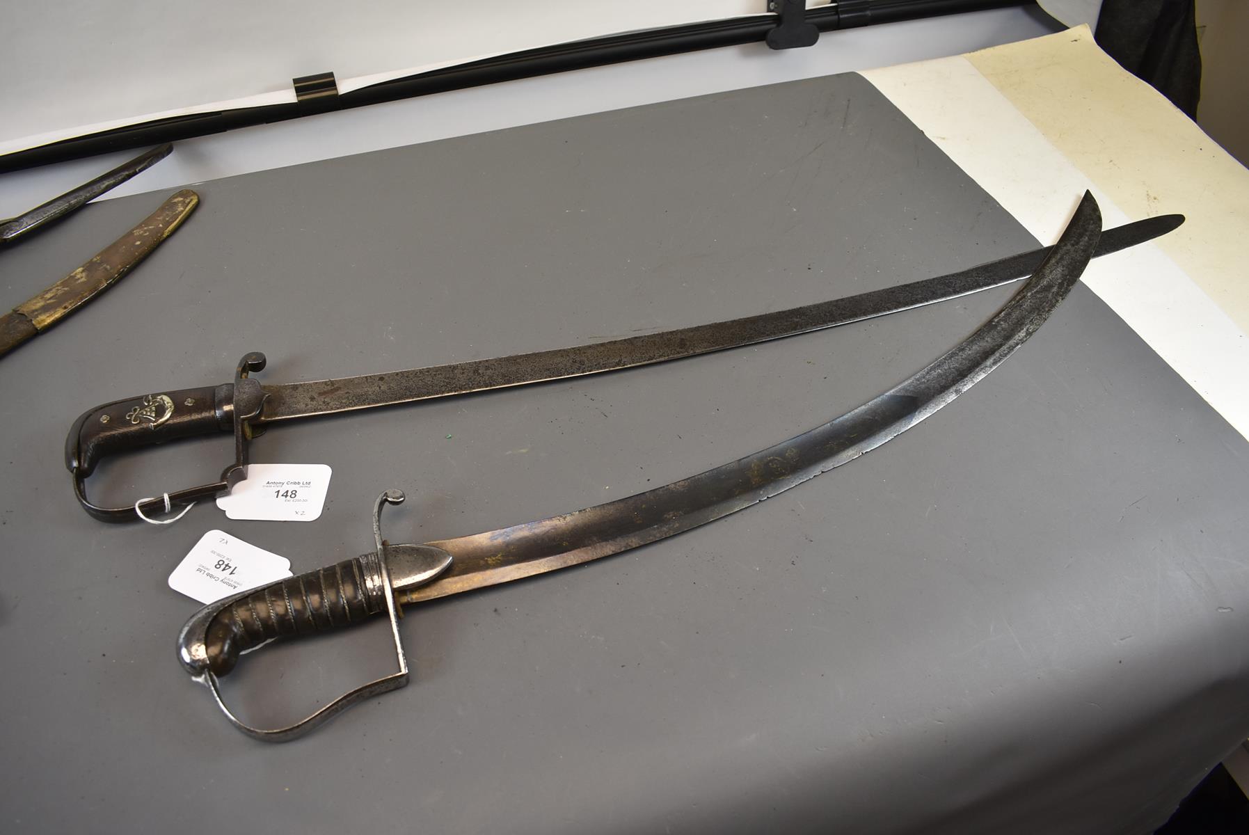 A GEORGIAN LIGHT COMPANY OFFICER'S SWORD, 77.5cm blade, characteristic steel hilt with shaped - Image 2 of 8