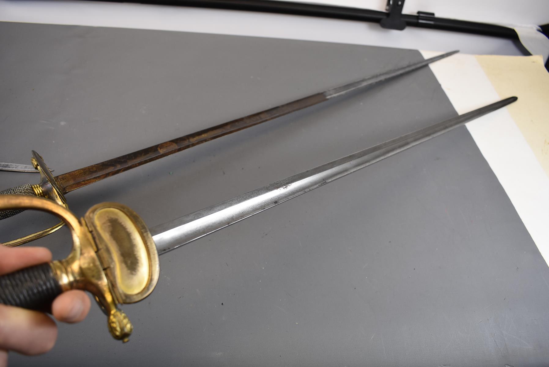 A 1796 PATTERN INFANTRY OFFICER'S SWORD OF THE BERMONDSEY VOLUNTEERS, 81cm blade decorated with - Image 11 of 14