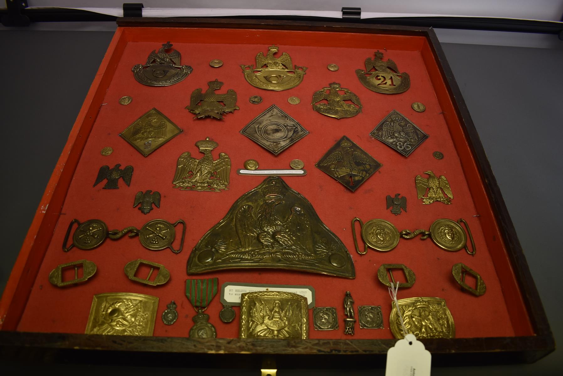 IMPERIAL FRENCH SHAKO PLATES, A FUR CAP PLATE, WAIST BELT PLATES AND CLASPS, OTHER BADGES AND - Image 6 of 22