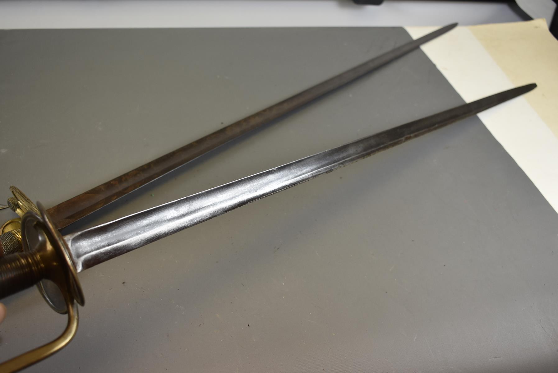 A 1796 PATTERN INFANTRY OFFICER'S SWORD OF THE ALDERLEY VOLUNTEERS, 80.75cm blade decorated with - Image 3 of 15