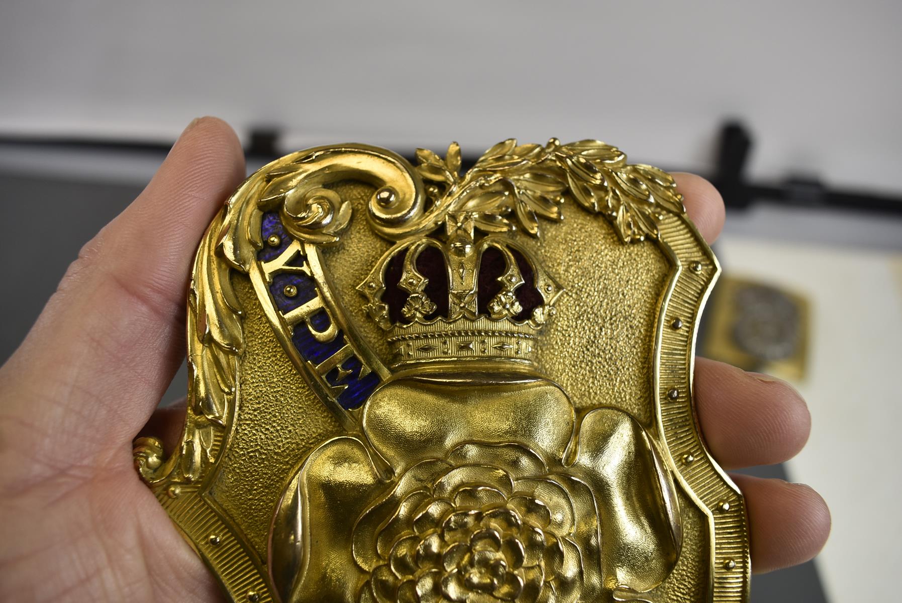 A 7TH (ROYAL FUSILIERS) OFFICER'S SHOULDER BELT PLATE, the two-piece rococo plate decorated with - Image 3 of 6