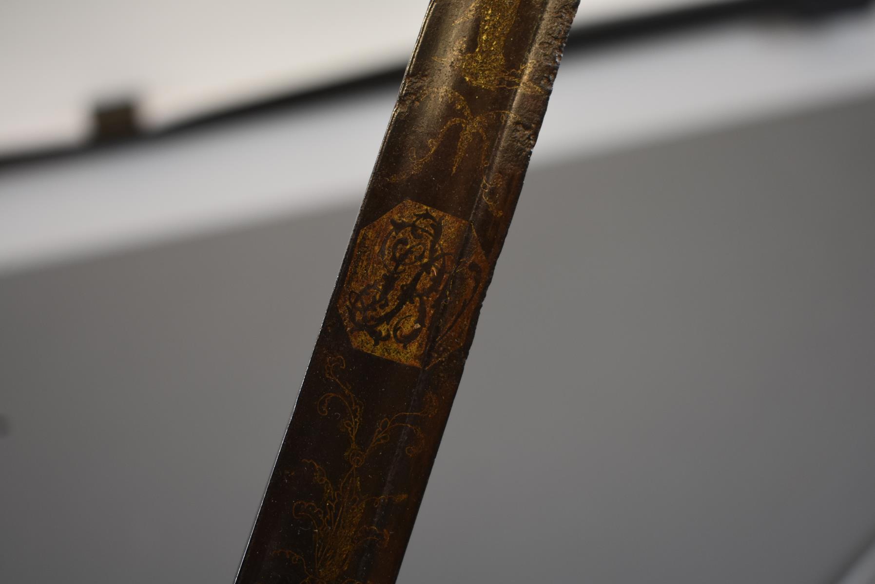 A 1796 PATTERN INFANTRY OFFICER'S SWORD OF THE BERMONDSEY VOLUNTEERS, 81cm blade decorated with - Image 4 of 14