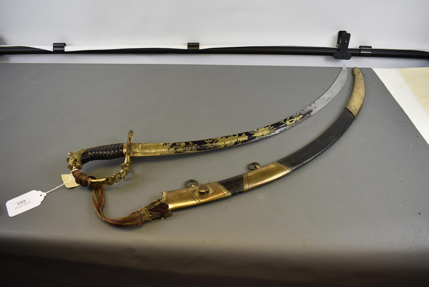 AN 1803 PATTERN LIGHT INFANTRY OFFICER'S SWORD, 72.5cm sharply curved blade decorated with stands of - Image 4 of 17