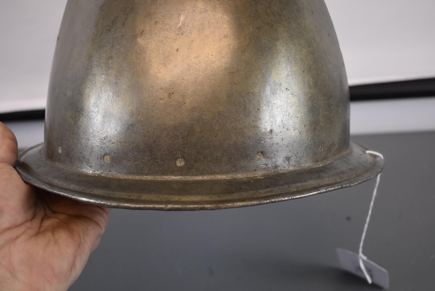 AN ITALIAN CABASET HELMET IN THE SPANISH FASHION, circa 1580, almond-shaped bowl raised from a - Image 6 of 9