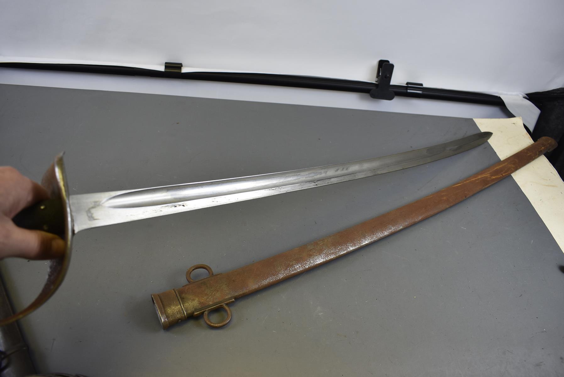 AN 1882 PATTERN CAVALRY TROOPER'S SWORD, 87.25cm curved blade, regulation pierced steel hilt with - Image 3 of 8