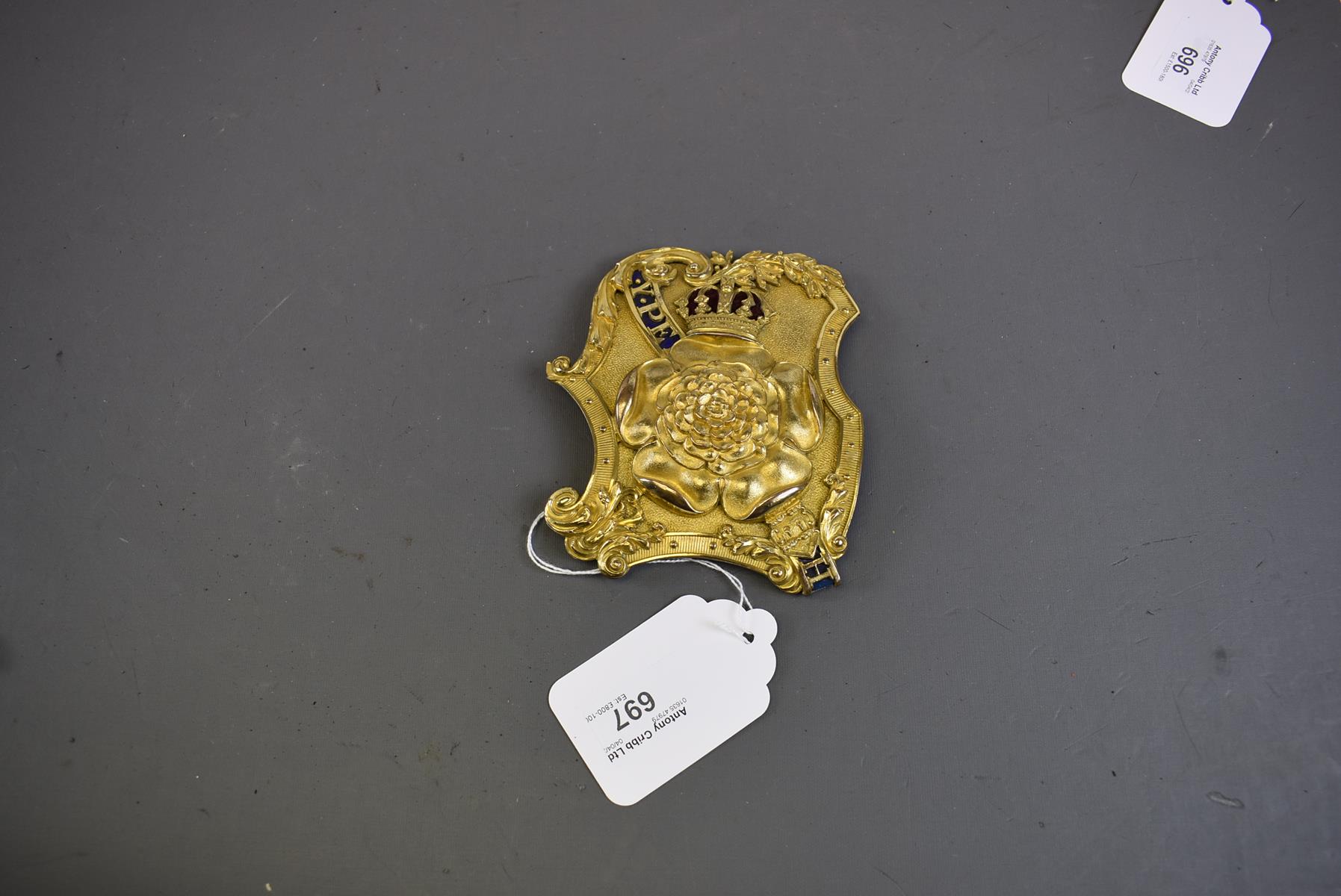 A 7TH (ROYAL FUSILIERS) OFFICER'S SHOULDER BELT PLATE, the two-piece rococo plate decorated with - Image 2 of 6