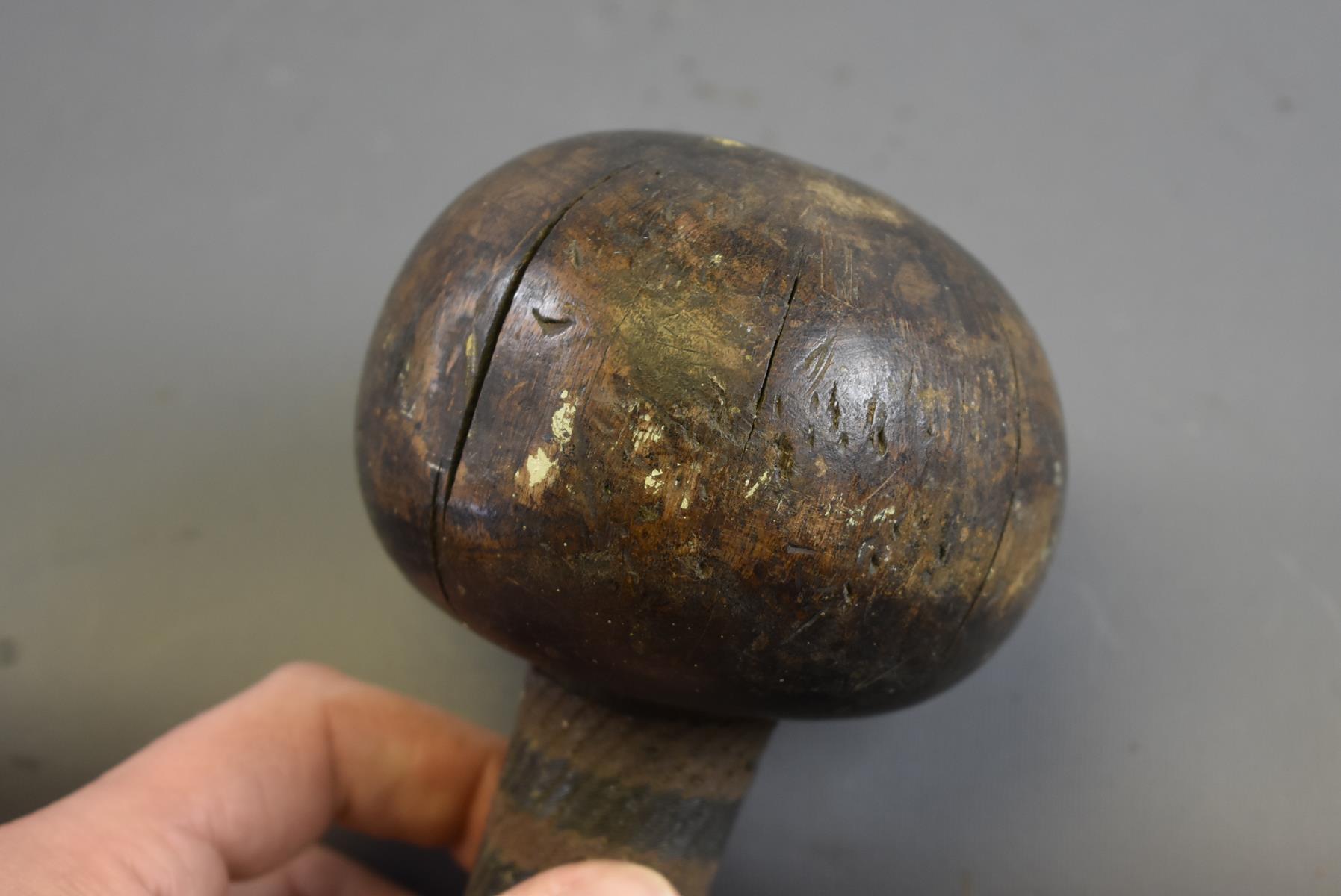 A 19TH CENTURY AFRICAN KNOBKERRIE OR TRIBAL CLUB, 10cm diameter spherical hardwood head, retaining - Image 7 of 8