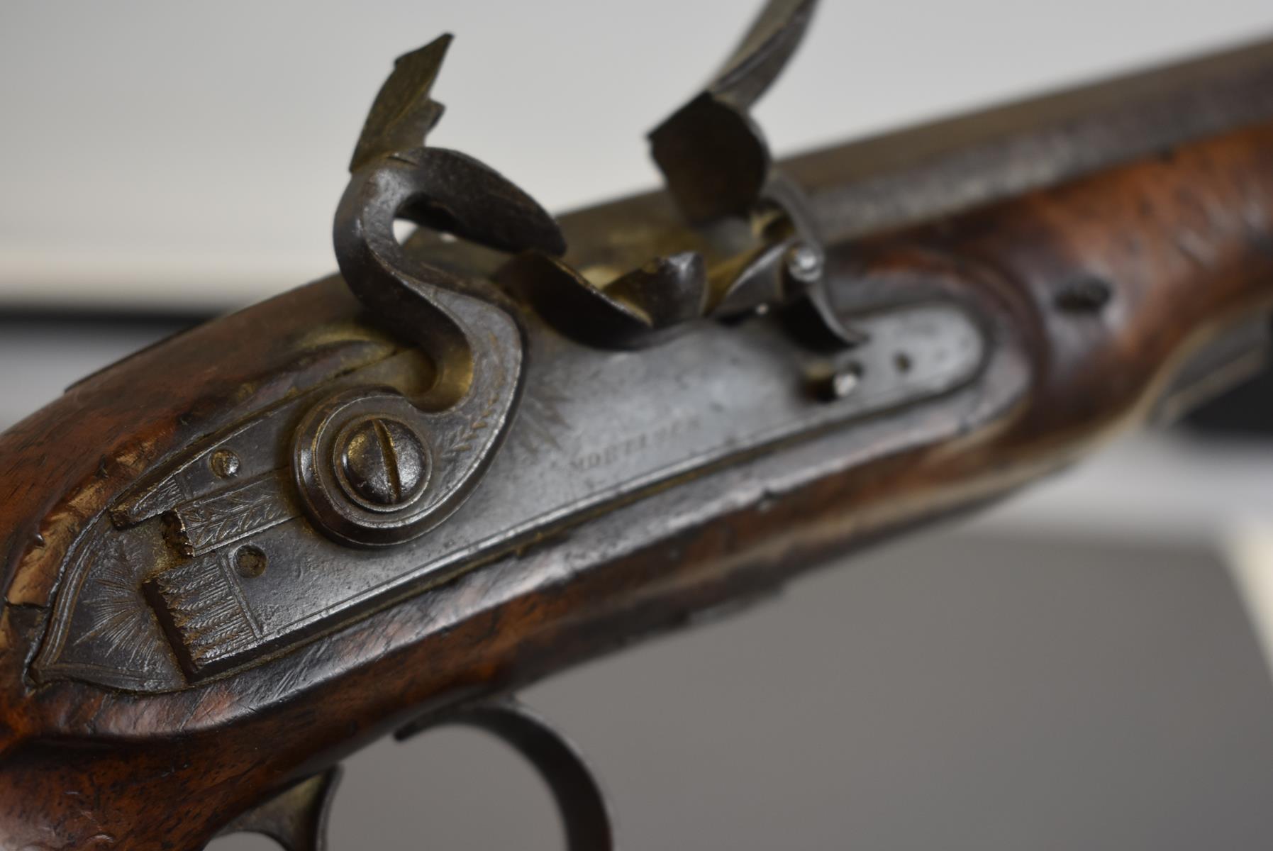 A 16-BORE FLINTLOCK OFFICER'S OR COACHING PISTOL BY MORTIMER, 6inch sighted octagonal damascus - Image 5 of 11