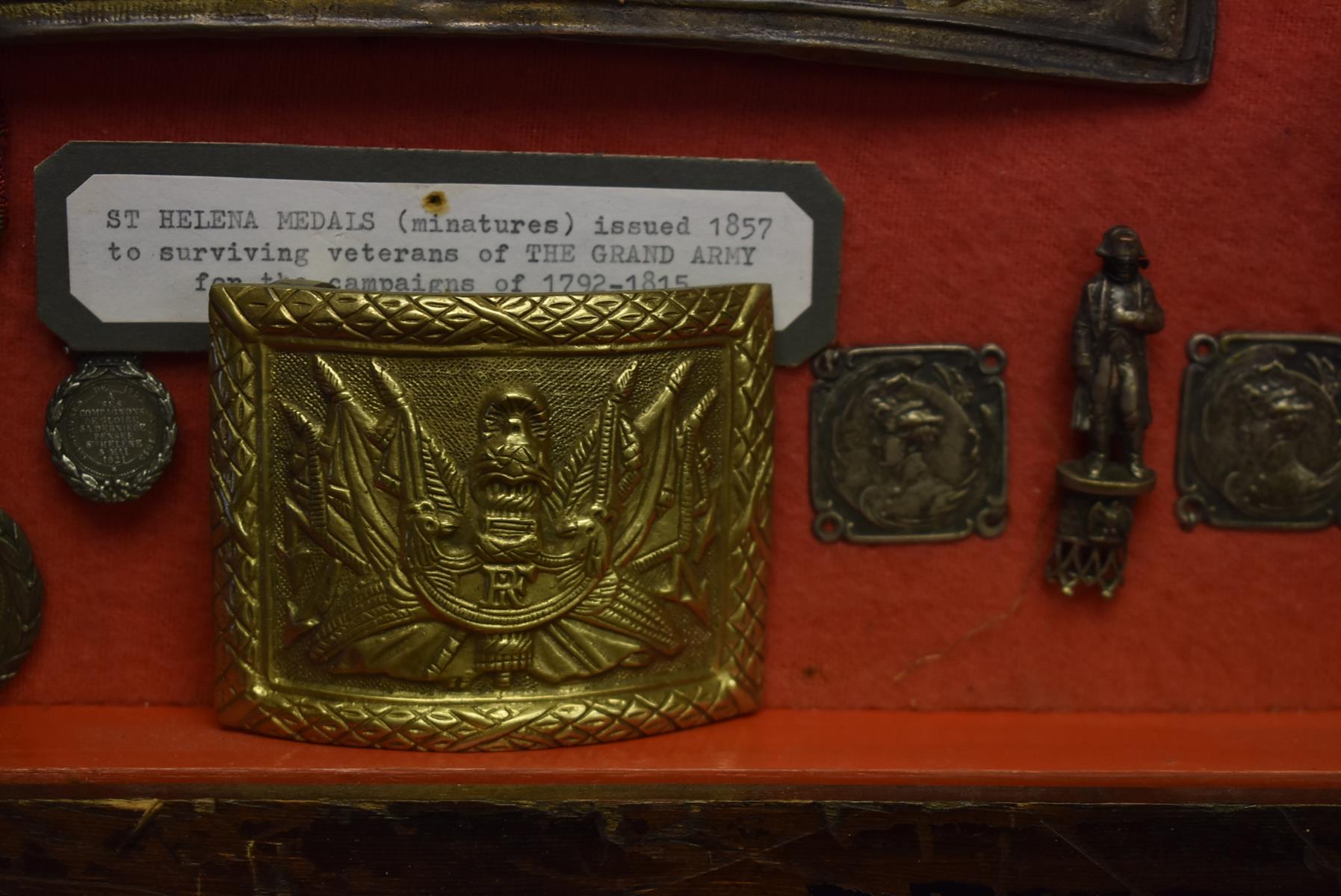 IMPERIAL FRENCH SHAKO PLATES, A FUR CAP PLATE, WAIST BELT PLATES AND CLASPS, OTHER BADGES AND - Image 19 of 22