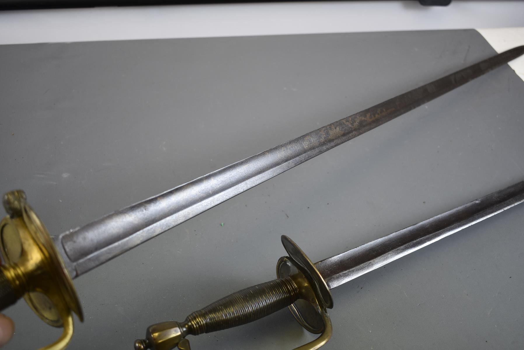 A 1796 PATTERN INFANTRY OFFICER'S SWORD OF THE ALDERLEY VOLUNTEERS, 80.75cm blade decorated with - Image 8 of 15