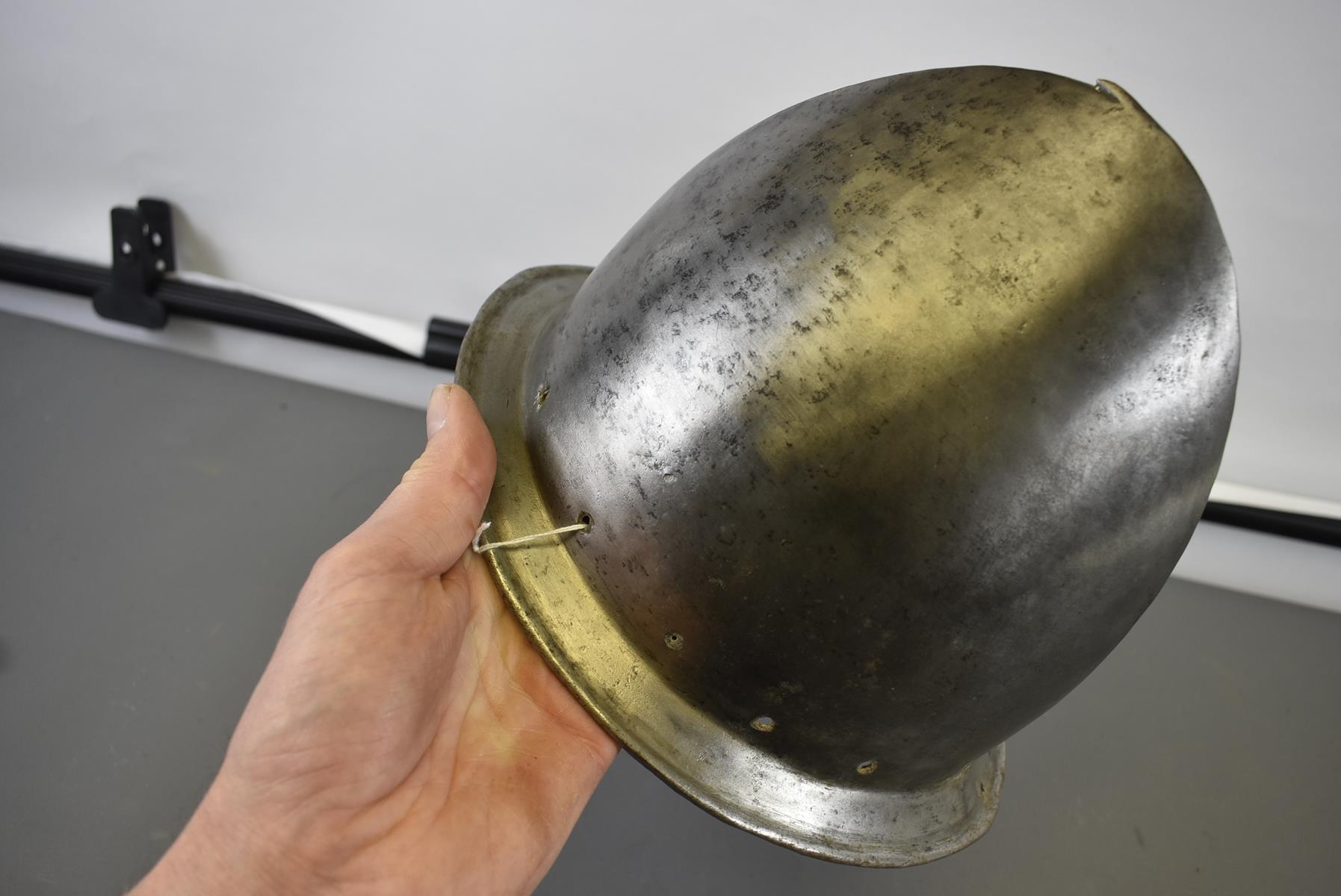 AN ITALIAN CABASET HELMET IN THE SPANISH FASHION, circa 1580, almond-shaped bowl raised from a - Image 4 of 7
