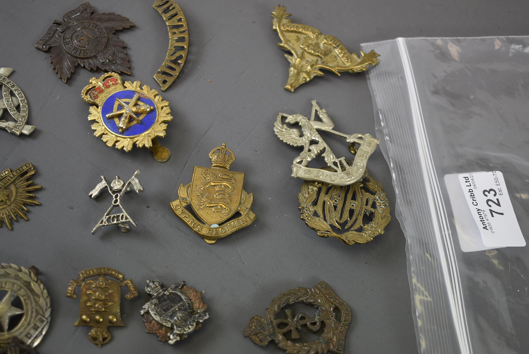 COLONIAL AND DOMINION BADGES. Caps include Cyprus Regiment (KC), Natal Mounted Rifles (KC), - Image 4 of 5