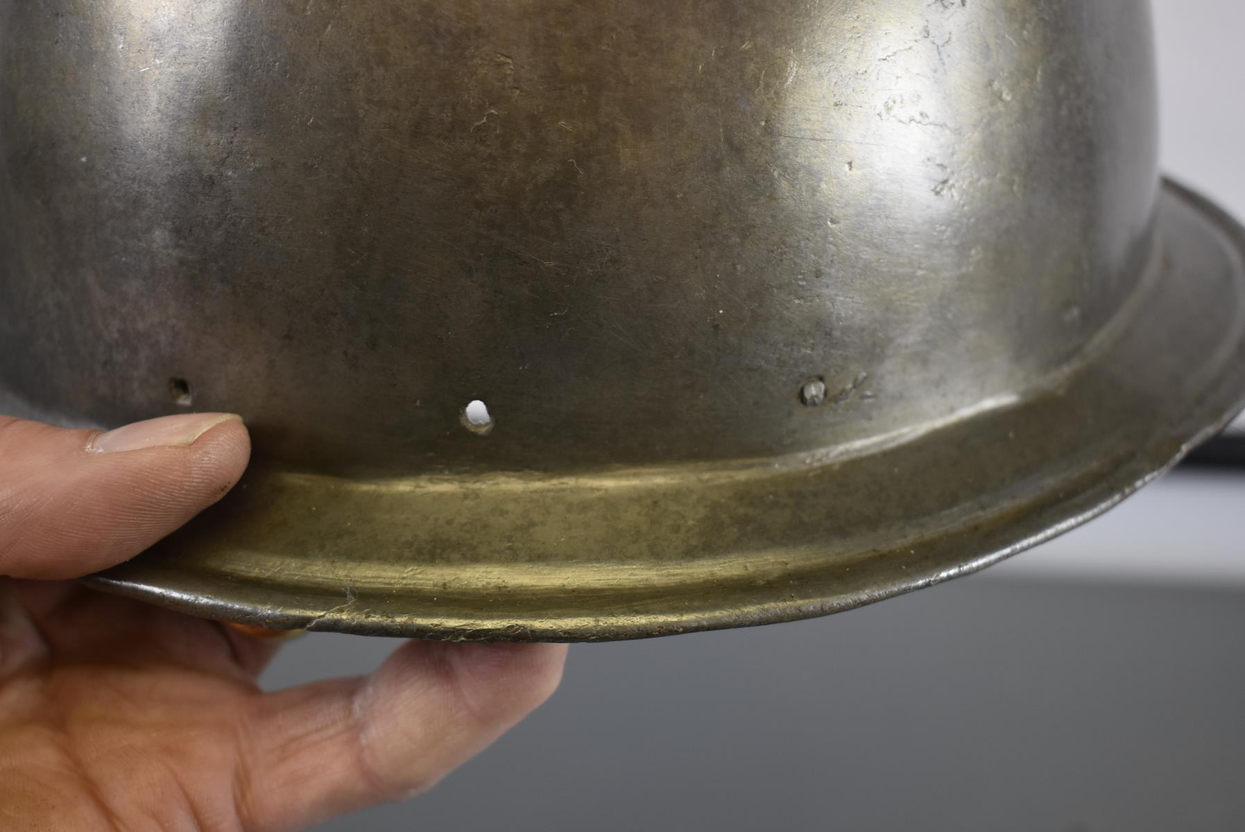 AN ITALIAN CABASET HELMET IN THE SPANISH FASHION, circa 1580, almond-shaped bowl raised from a - Image 4 of 9