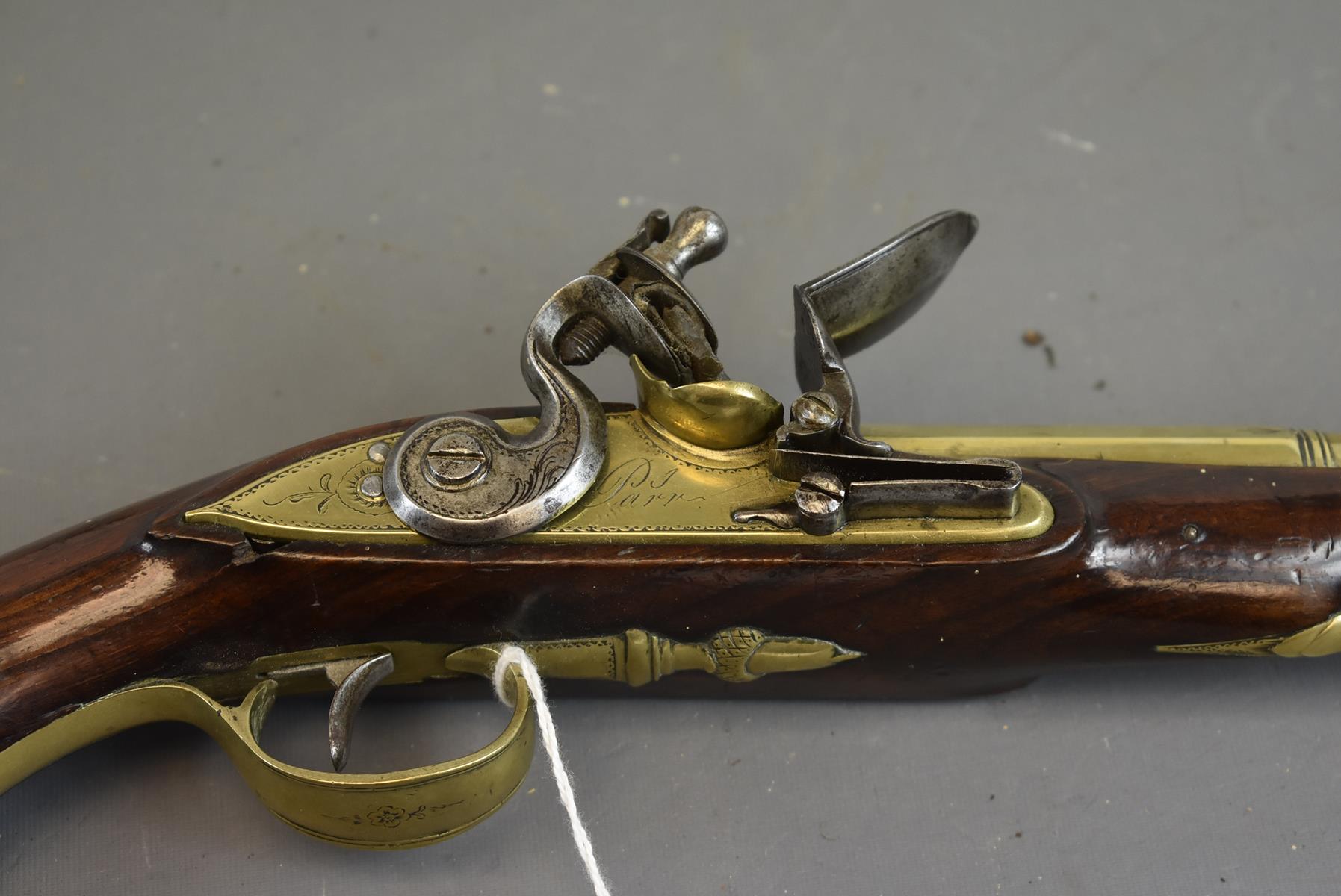 A FLINTLOCK BLUNDERBUSS HOLSTER PISTOL, 8inch two-stage brass barrel with ring turned flared muzzle, - Image 4 of 10