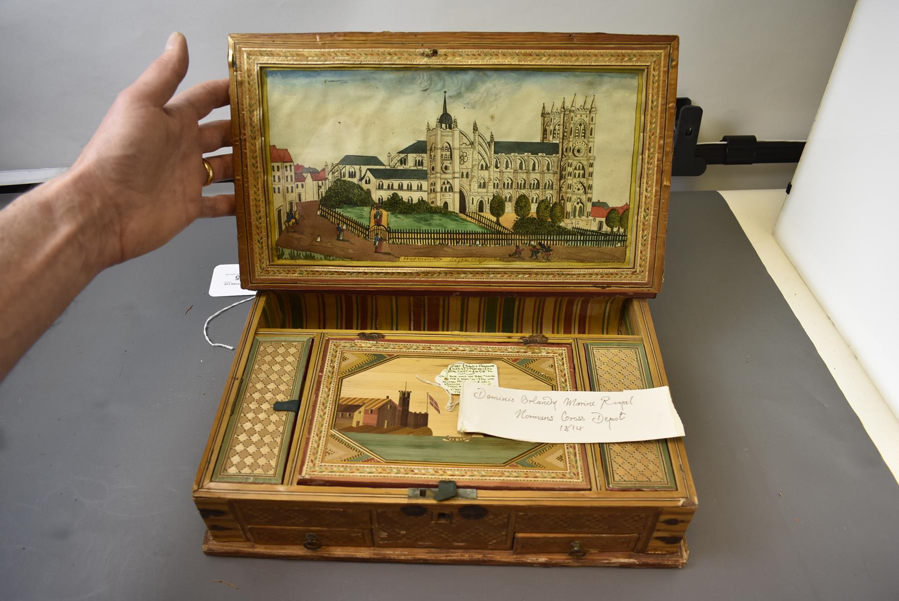 AN EARLY 19TH CENTURY NAPOLEONIC PRISONER OF WAR STRAW-WORK BOX, in the form of a book, the outer - Image 9 of 12